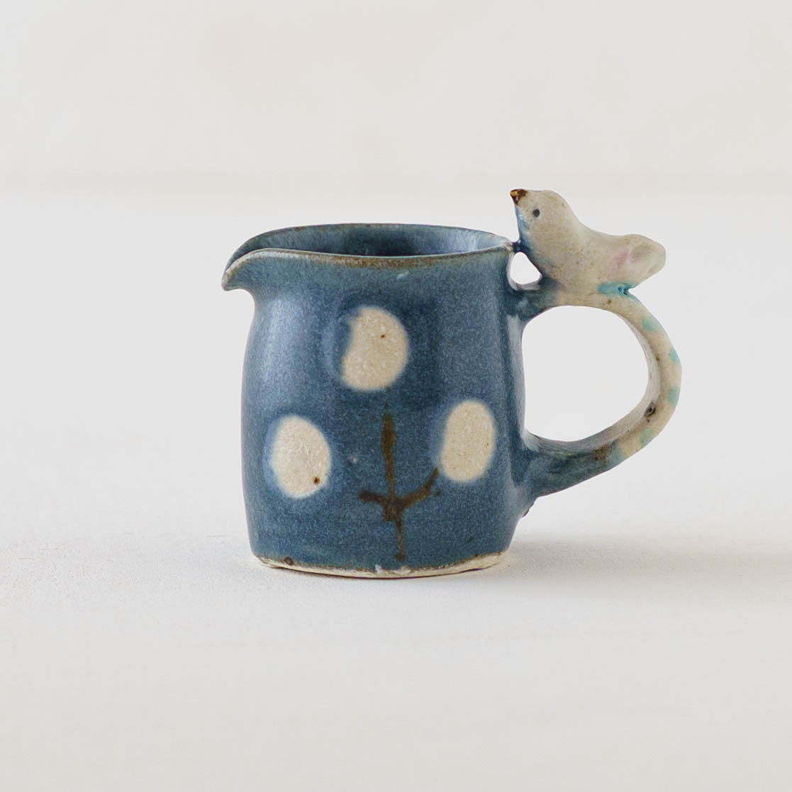 ミニピッチャー　とり x お花　ネイビー｜原田晴子