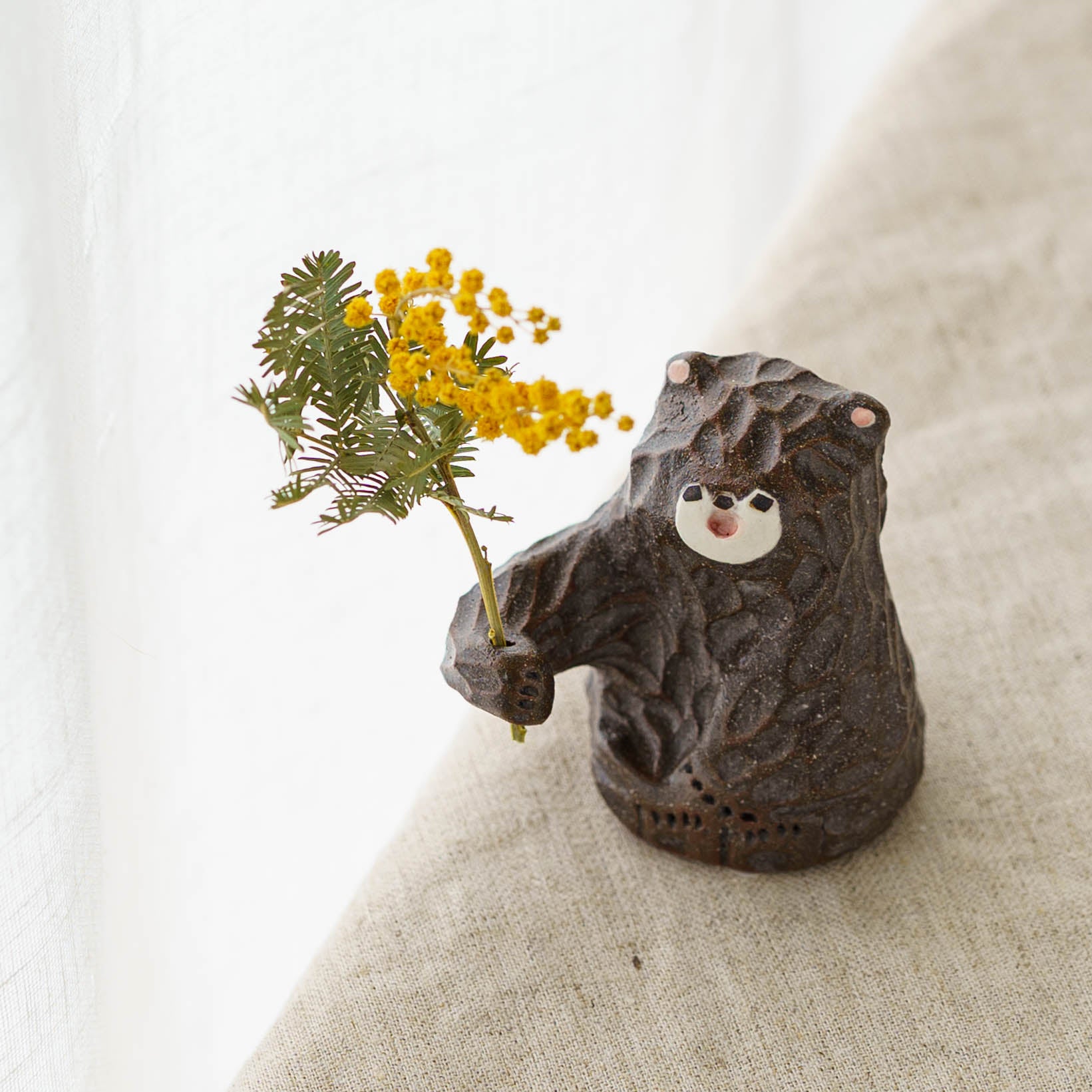 陶芸作家 加藤美紀子 クマドライフラワースタンド 茶 手持ち｜鎌倉山