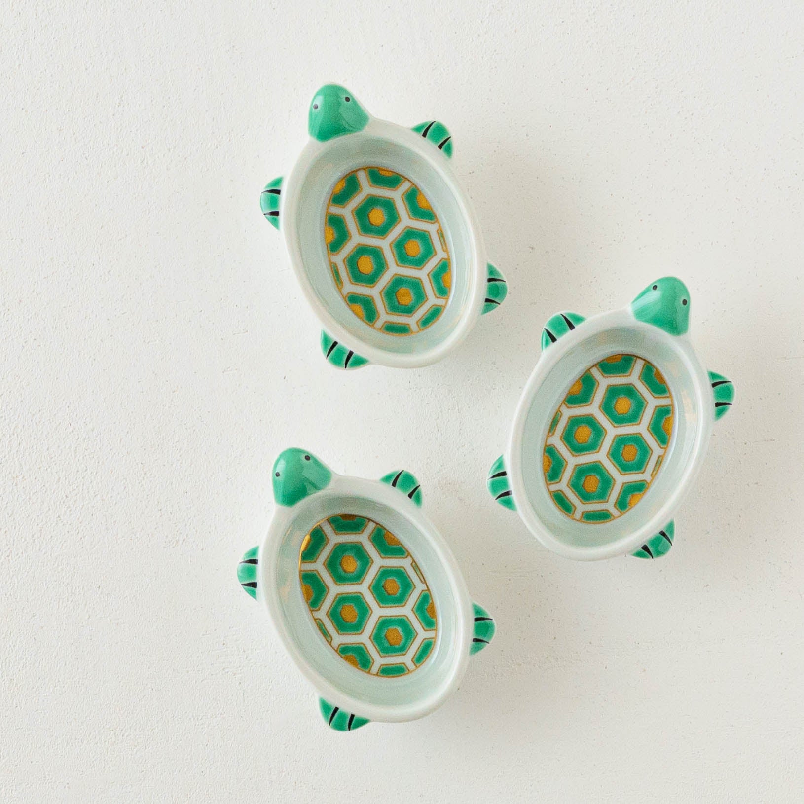 有田焼 亀 豆鉢 珍味｜作家もののうつわ通販 四季折折 – 四季折折