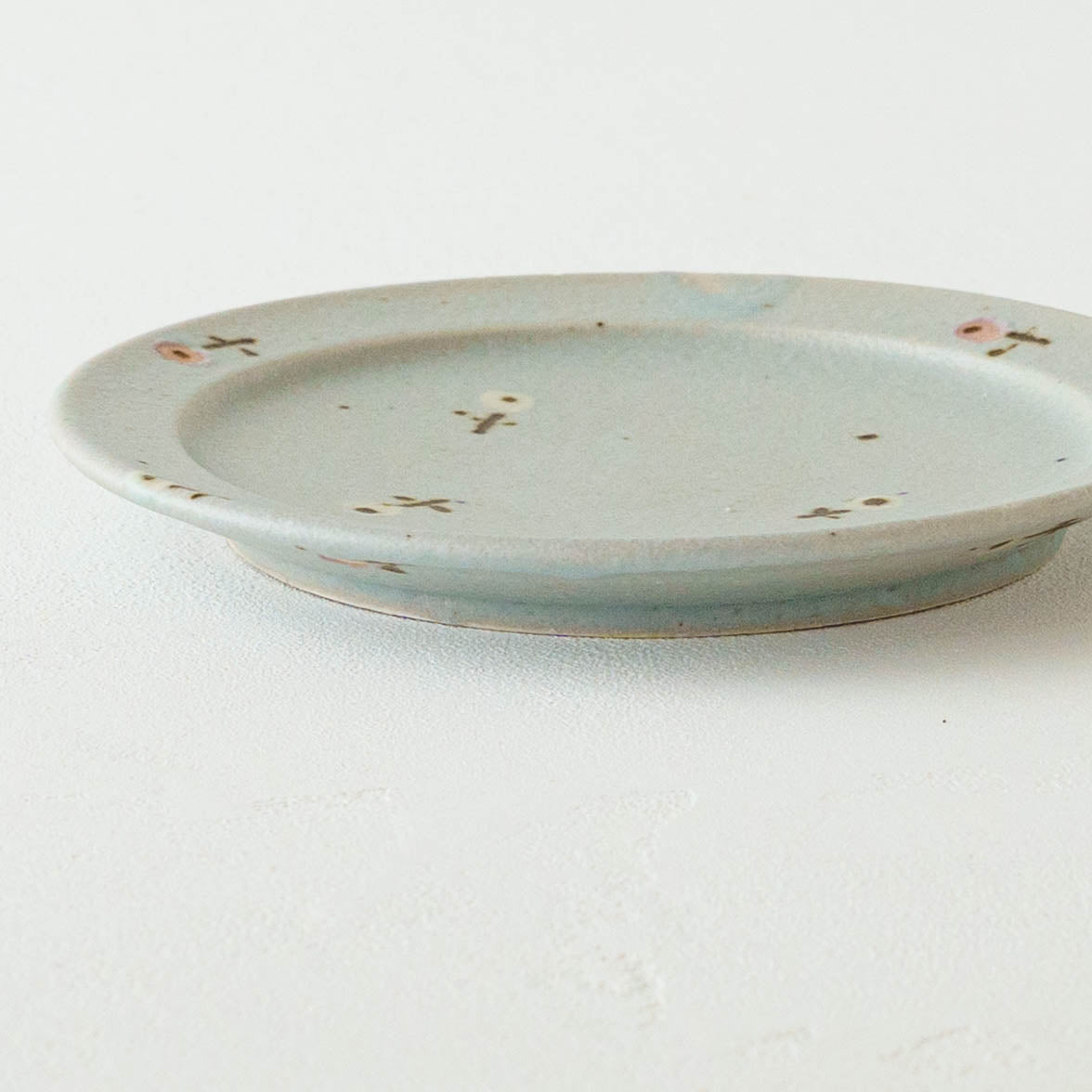 6寸リムプレート　お花　ライトブルー｜原田晴子