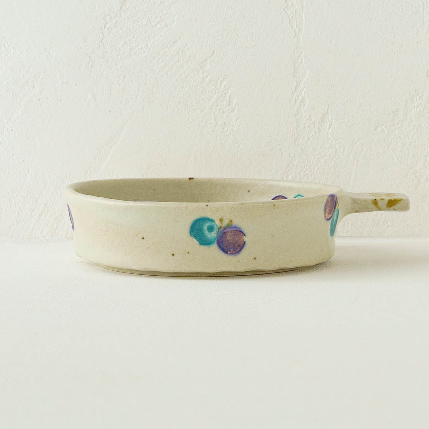 Dip Dish　中　ちょうちょ　オフホワイト｜原田晴子