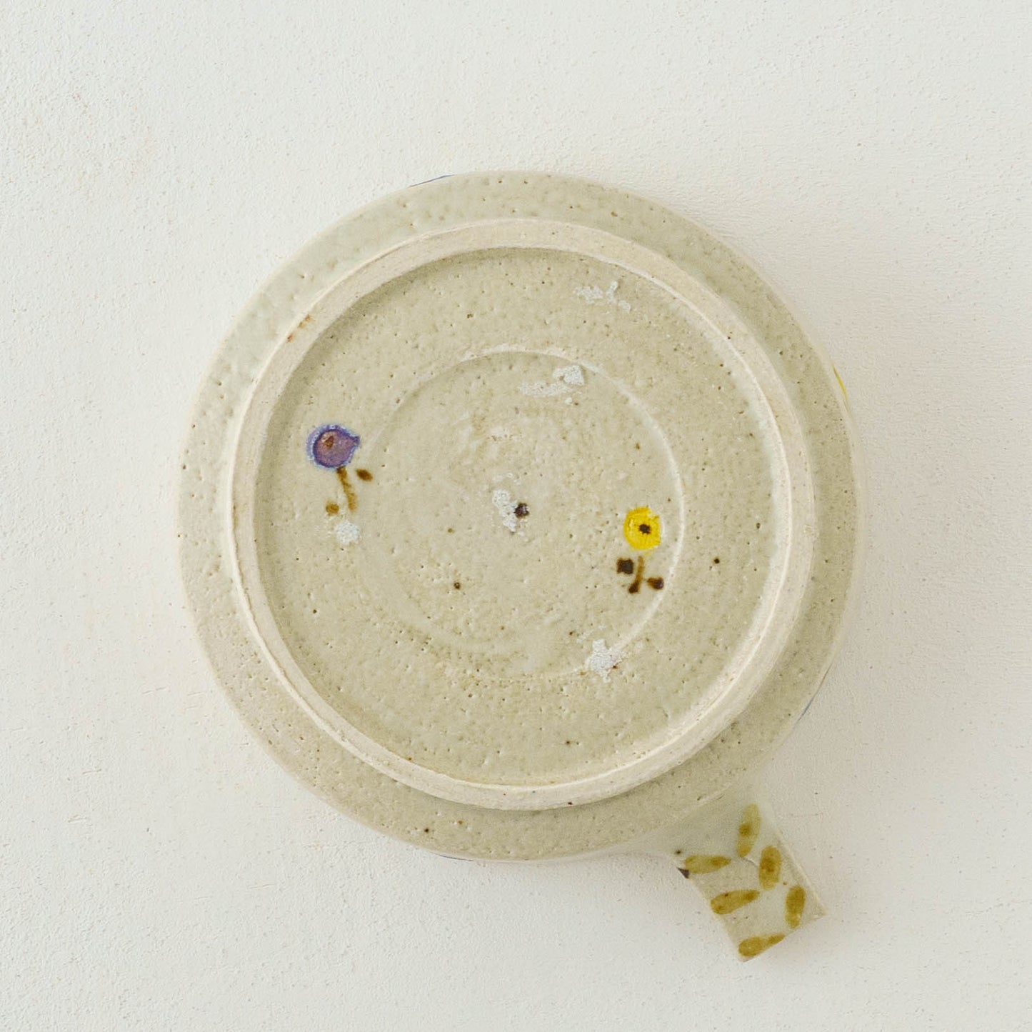 Dip Dish　中　お花　オフホワイト（イエロー x パープル）｜原田晴子