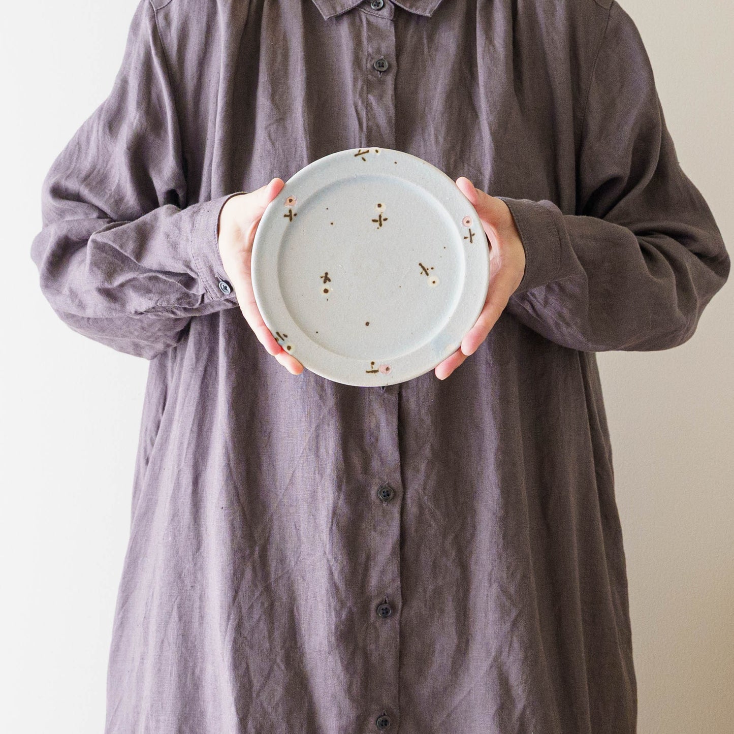 6寸リムプレート　お花　ライトブルー｜原田晴子