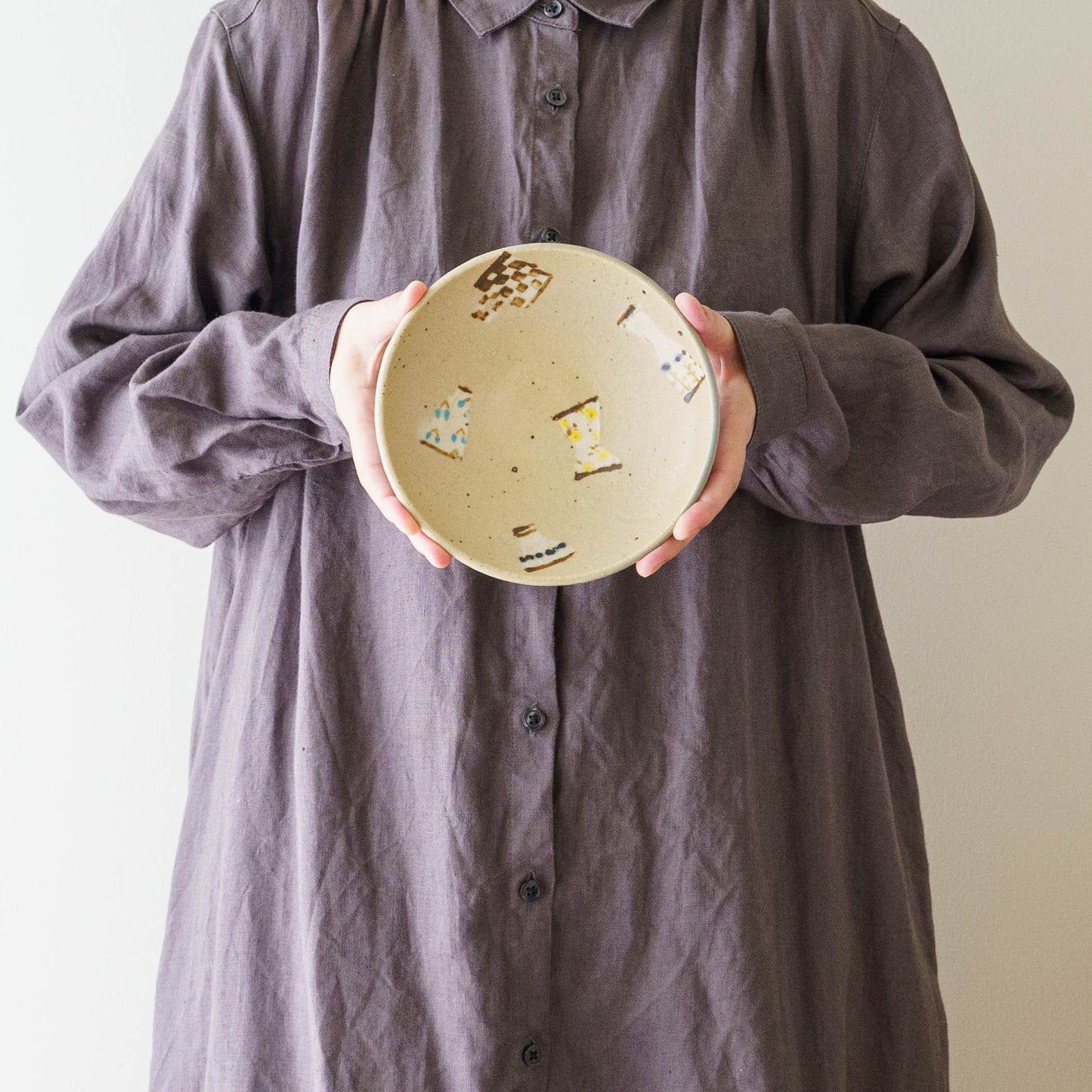 Flat bowl light brown x turquoise blue | Harada Haruko