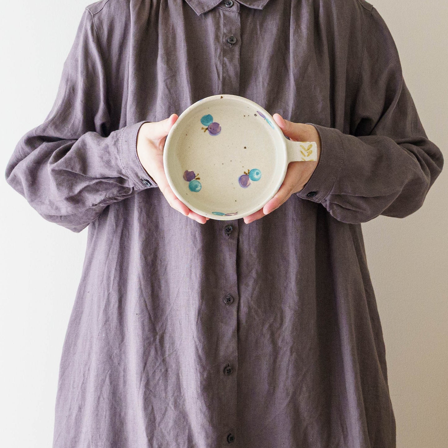 Dip Dish　中　ちょうちょ　オフホワイト｜原田晴子