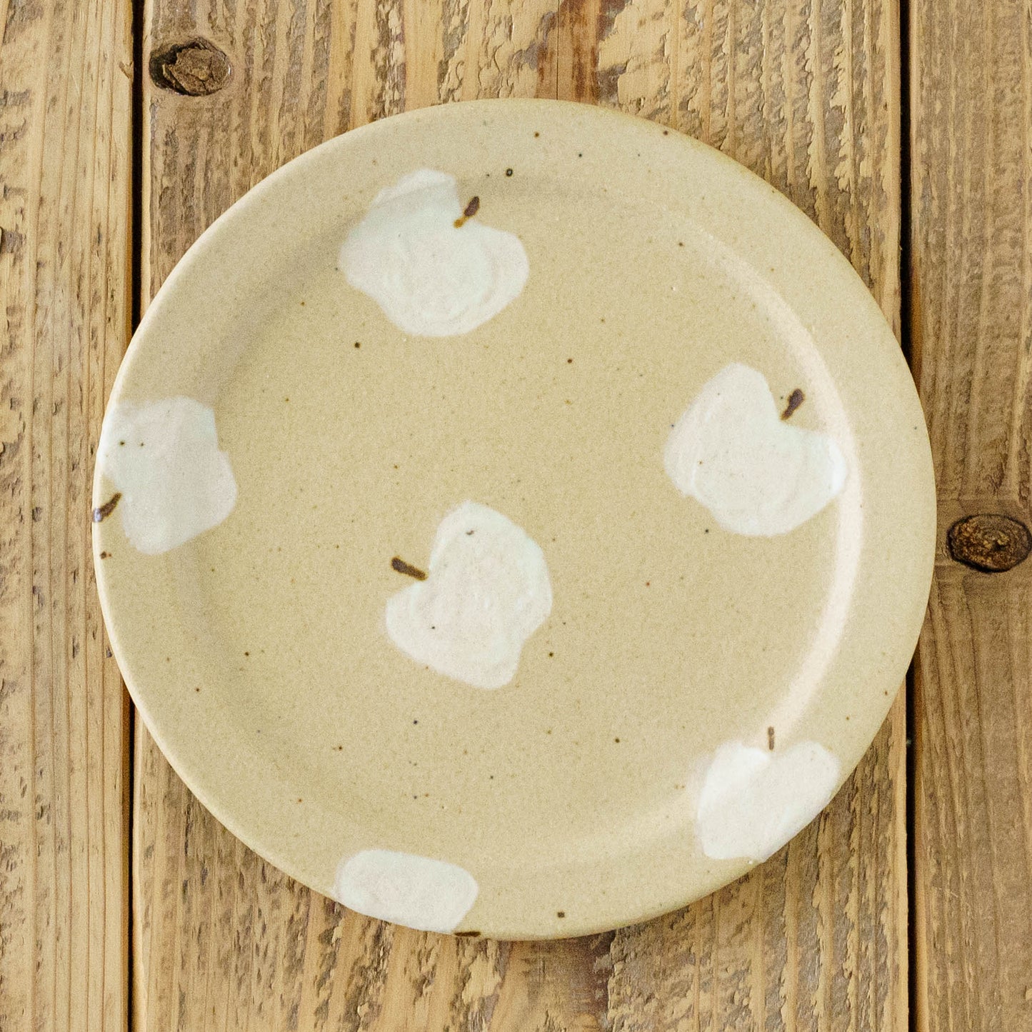 7寸リムプレート　りんご　ライトブラウン｜原田晴子