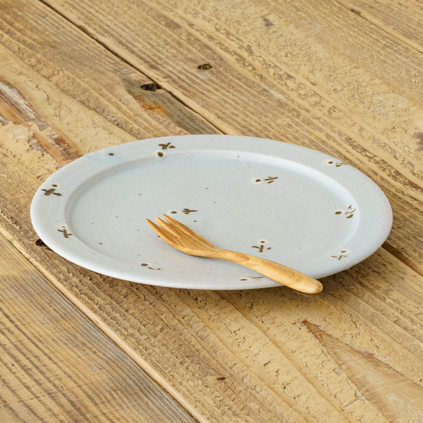 7寸リムプレート　お花　A　ライトブルー｜原田晴子