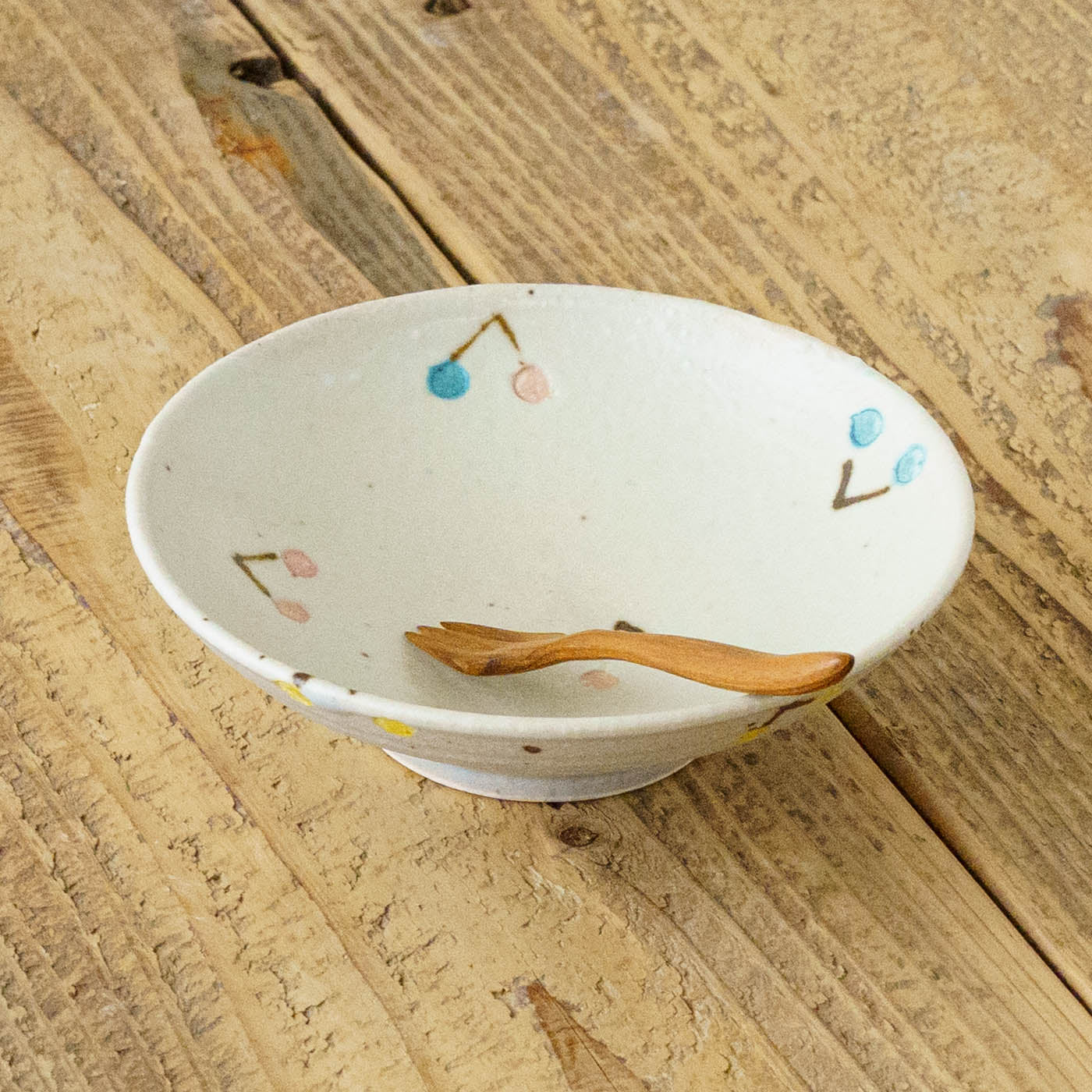 Flat bowl cherry white x light blue | Harada Haruko