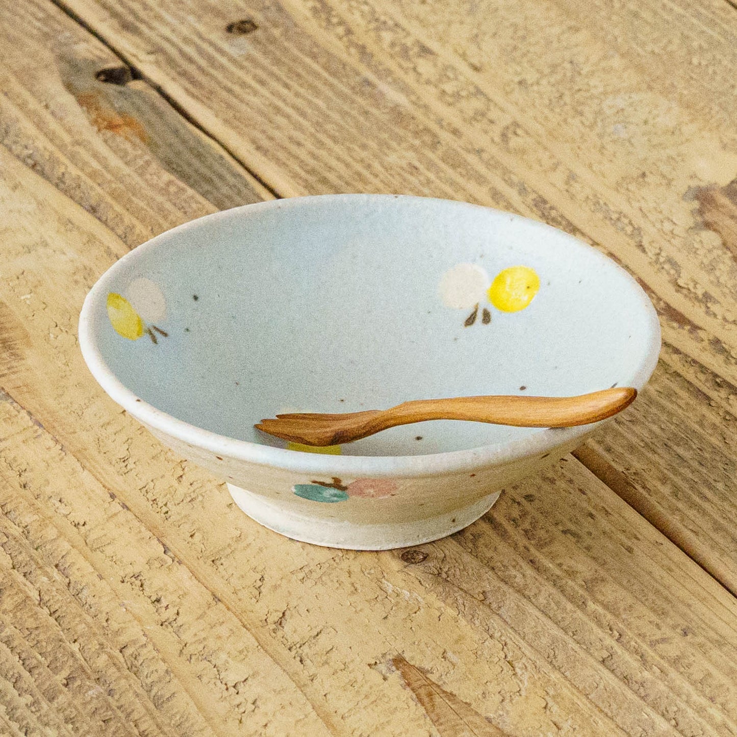 Flat bowl butterfly light blue x white | Harada Haruko