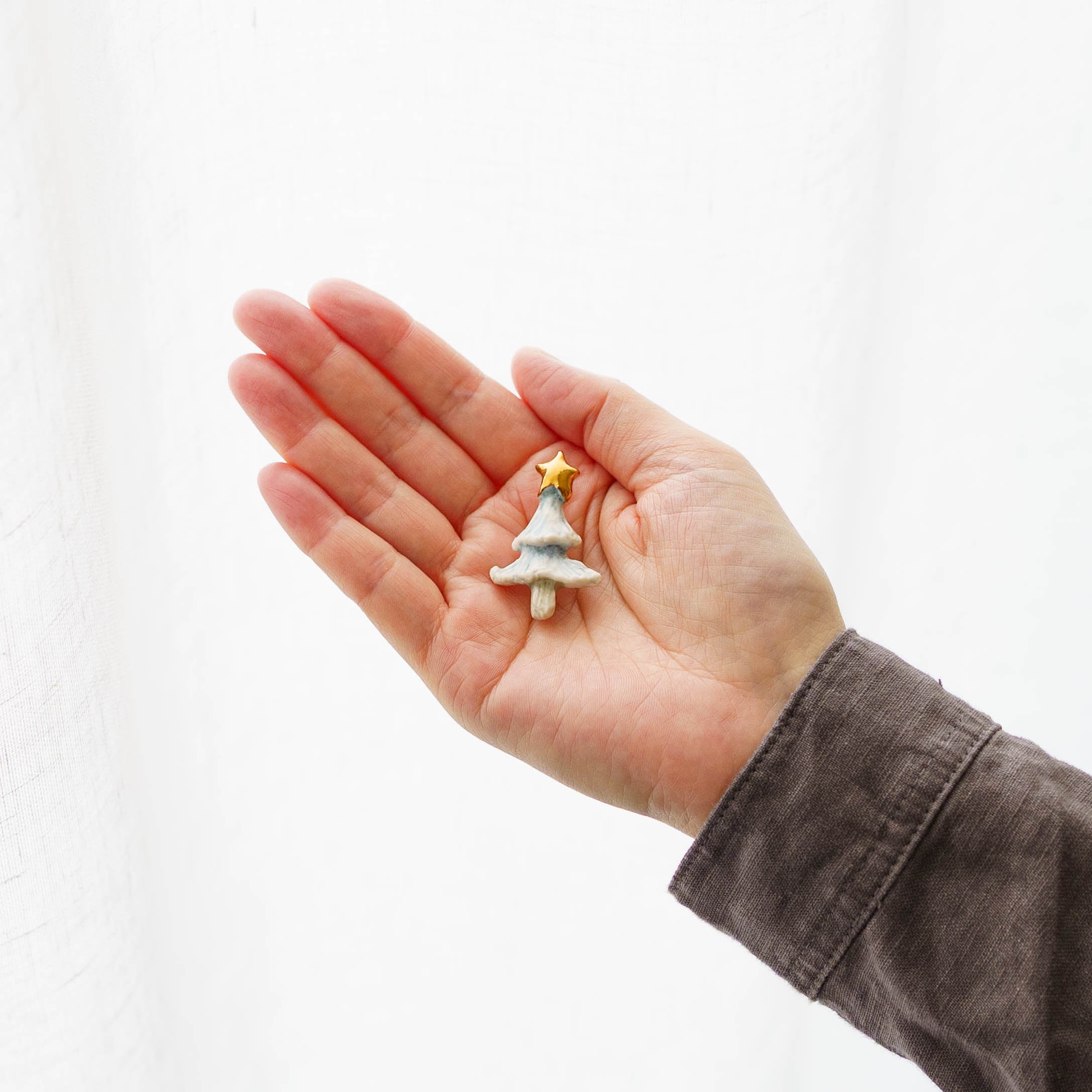 【レア・非売品】1956年オールスターゲーム　　記念品 ブローチ ブローチ作家 ののむらみなみ ツリー 水色｜作家もののうつわ通販 四季