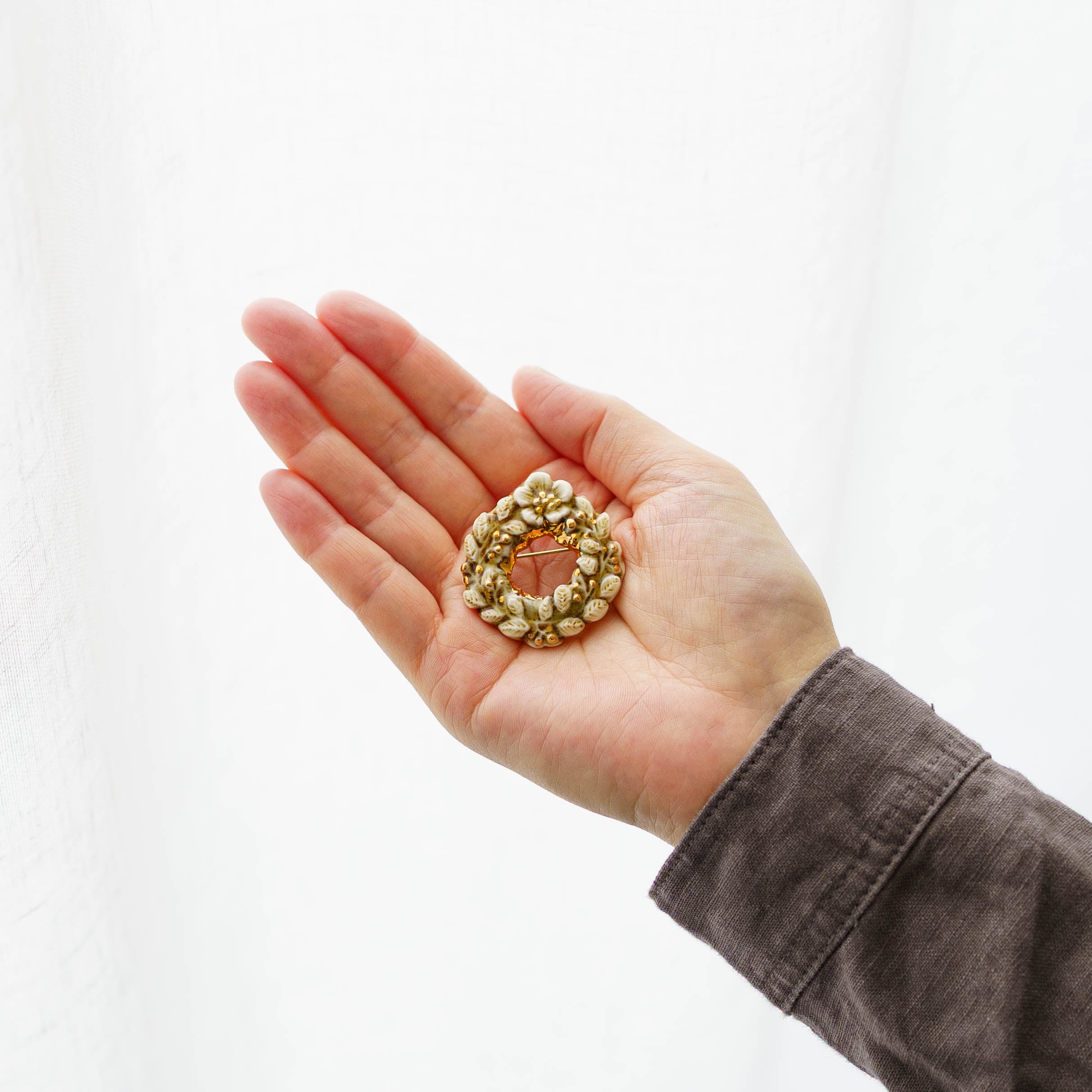 ブローチ作家 ののむらみなみ 刺繍はなわ｜作家もののうつわ通販 四季