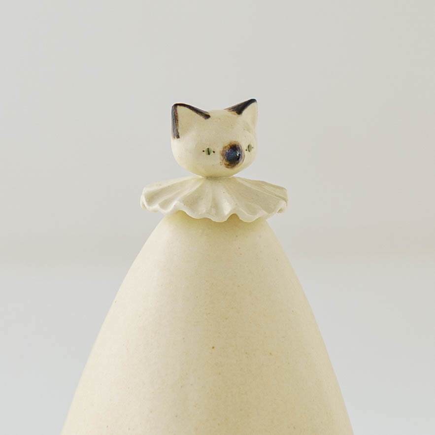 陶芸作家 もりはるか おすわりねこ｜鎌倉山 作家もののうつわ通販 四季