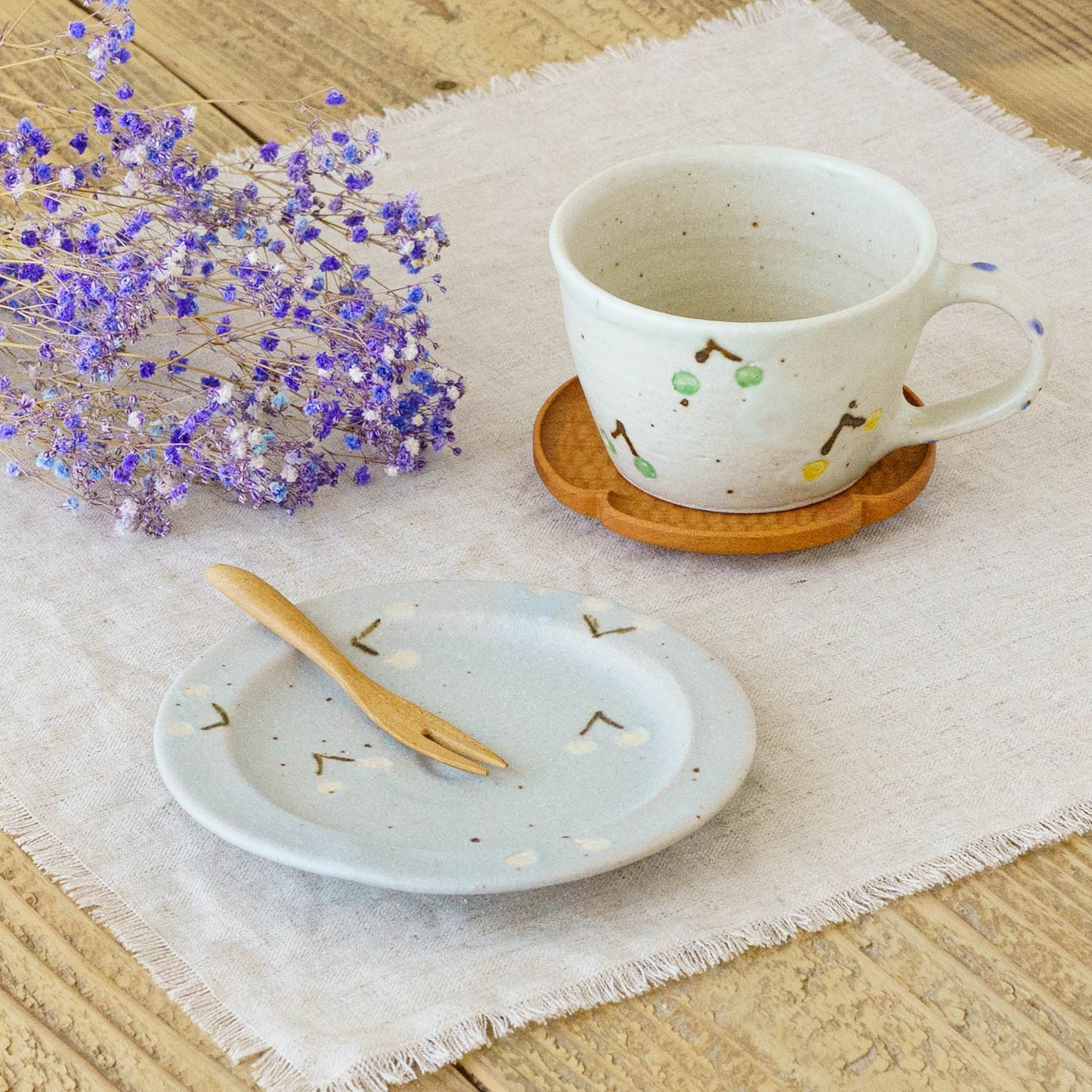 15cm rim plate cherry light blue (white) | Harada Haruko