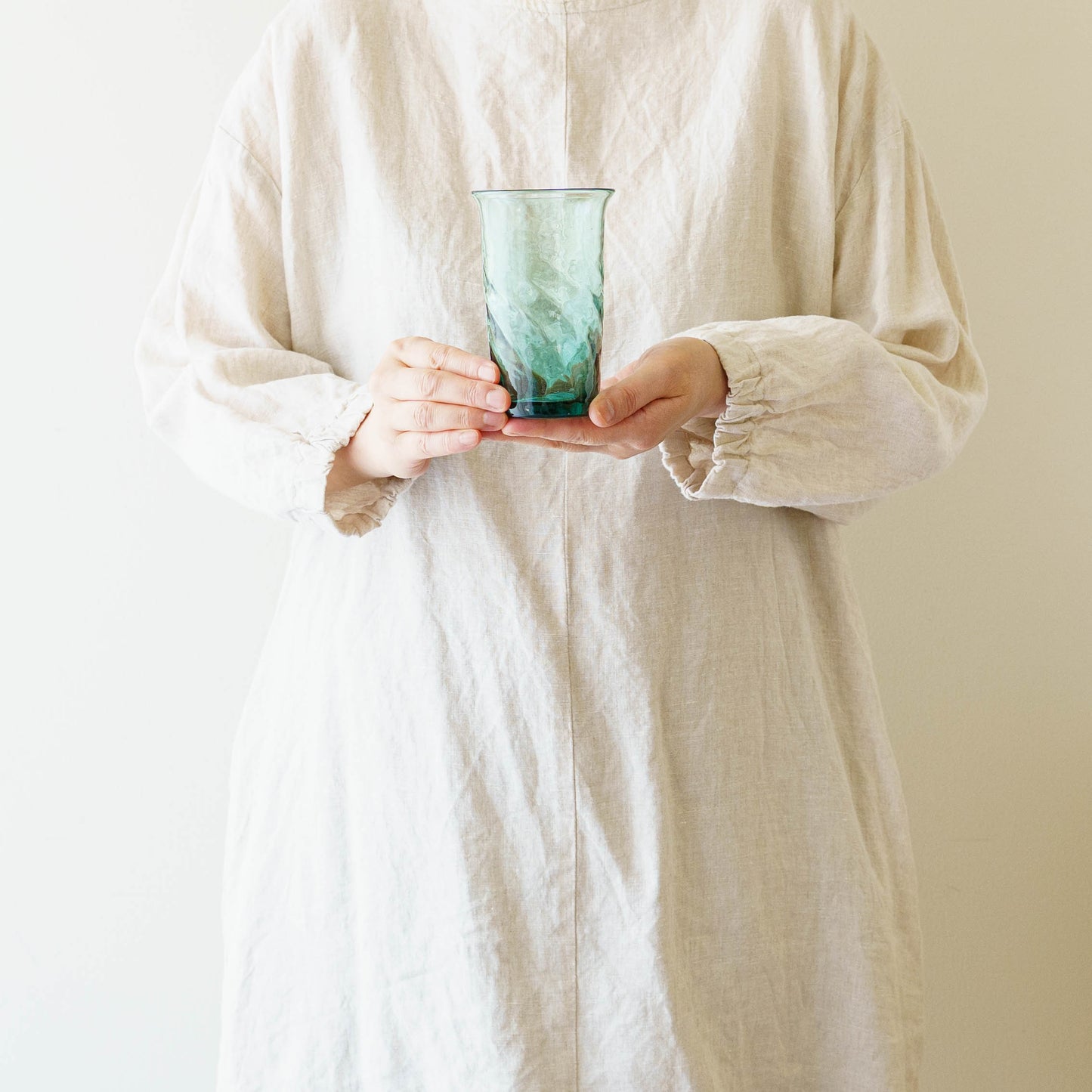 Hitchy Glass M white | Nijinoha