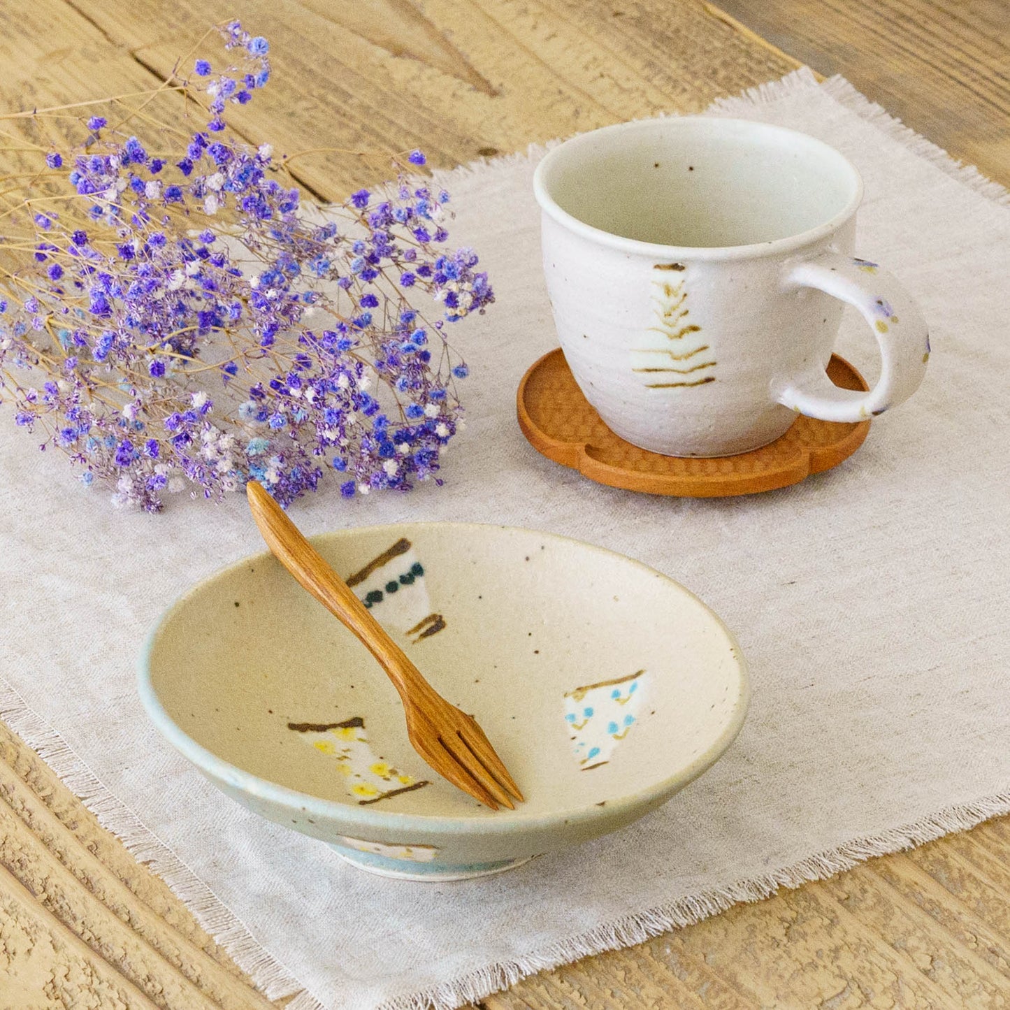 Flat bowl light brown x turquoise blue | Harada Haruko