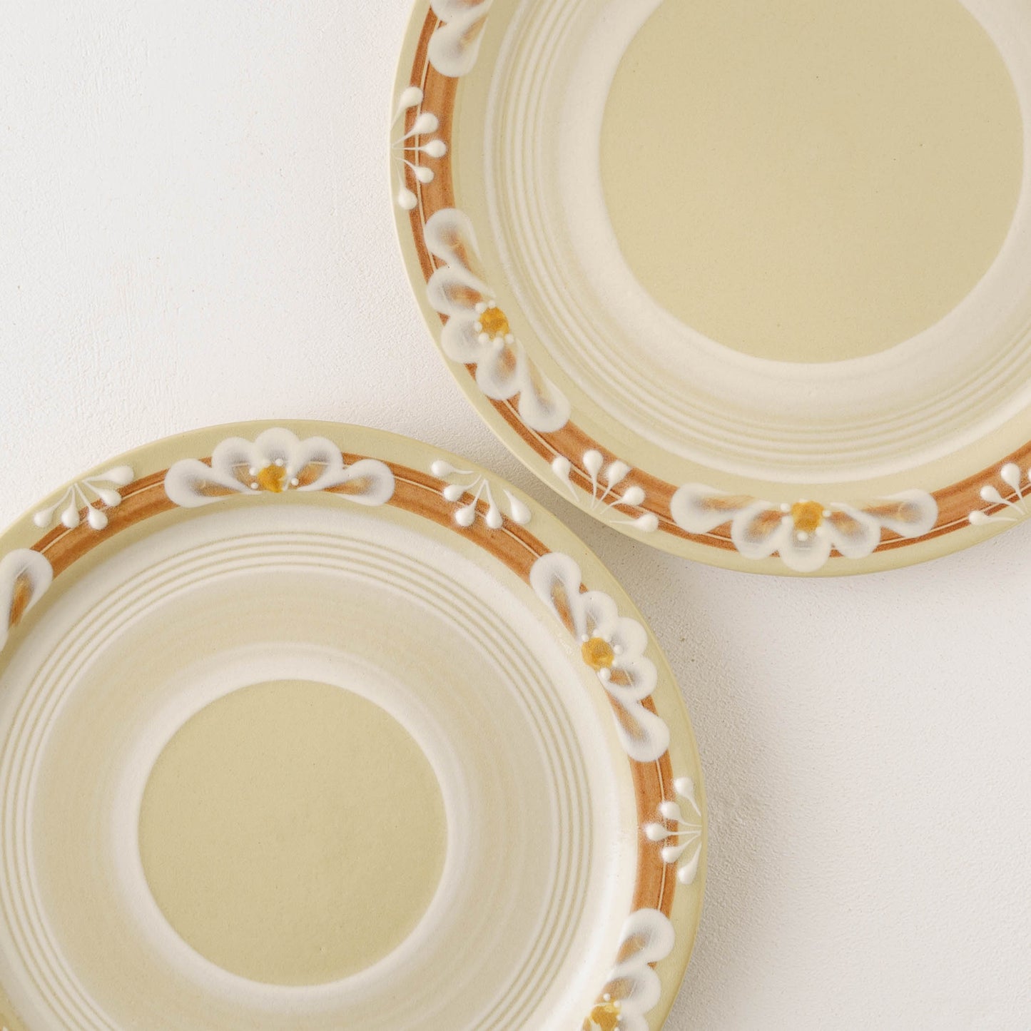 指描更紗　茶　23cmプレート｜アダチノポタリ