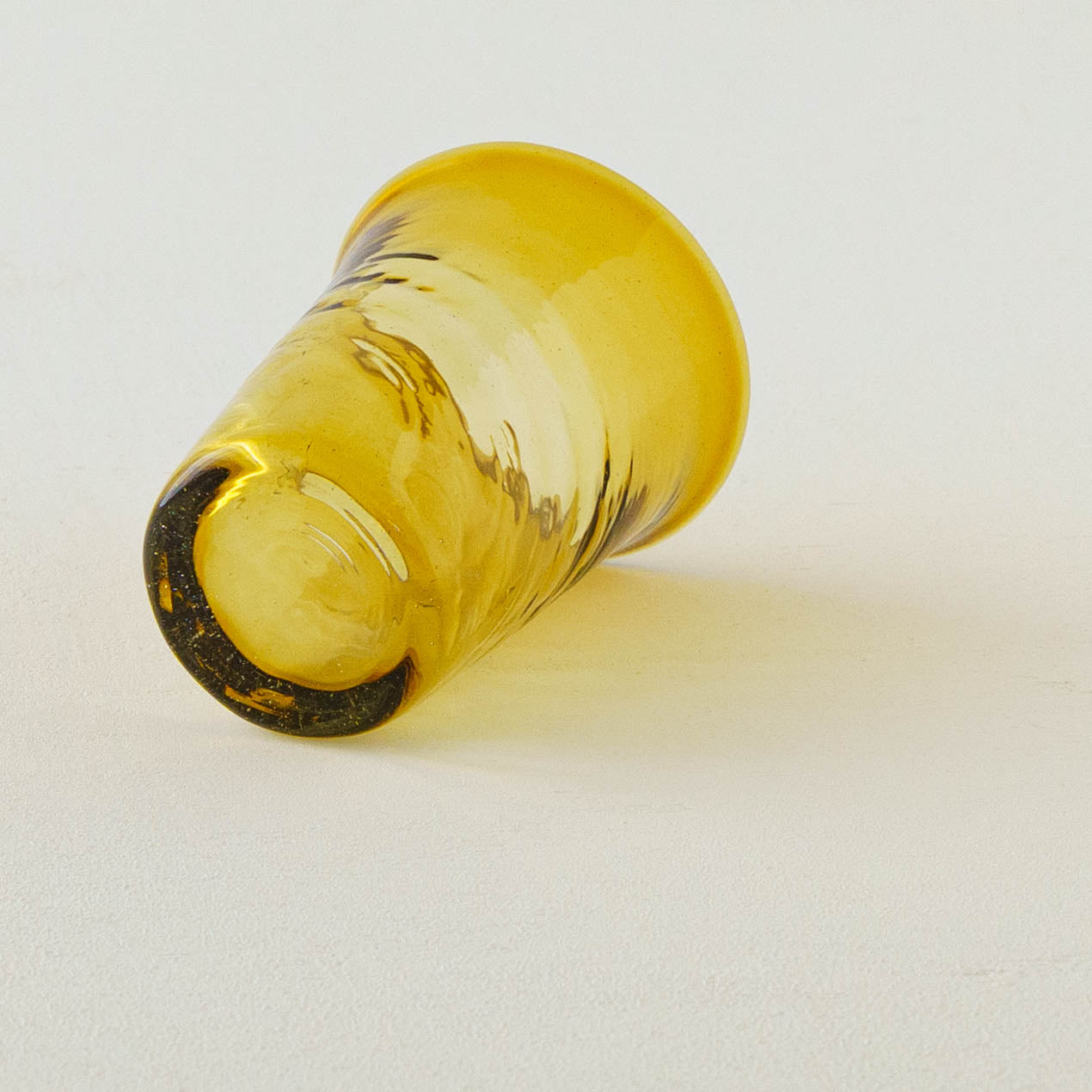 Hitchy glass S brown | Nijinoha