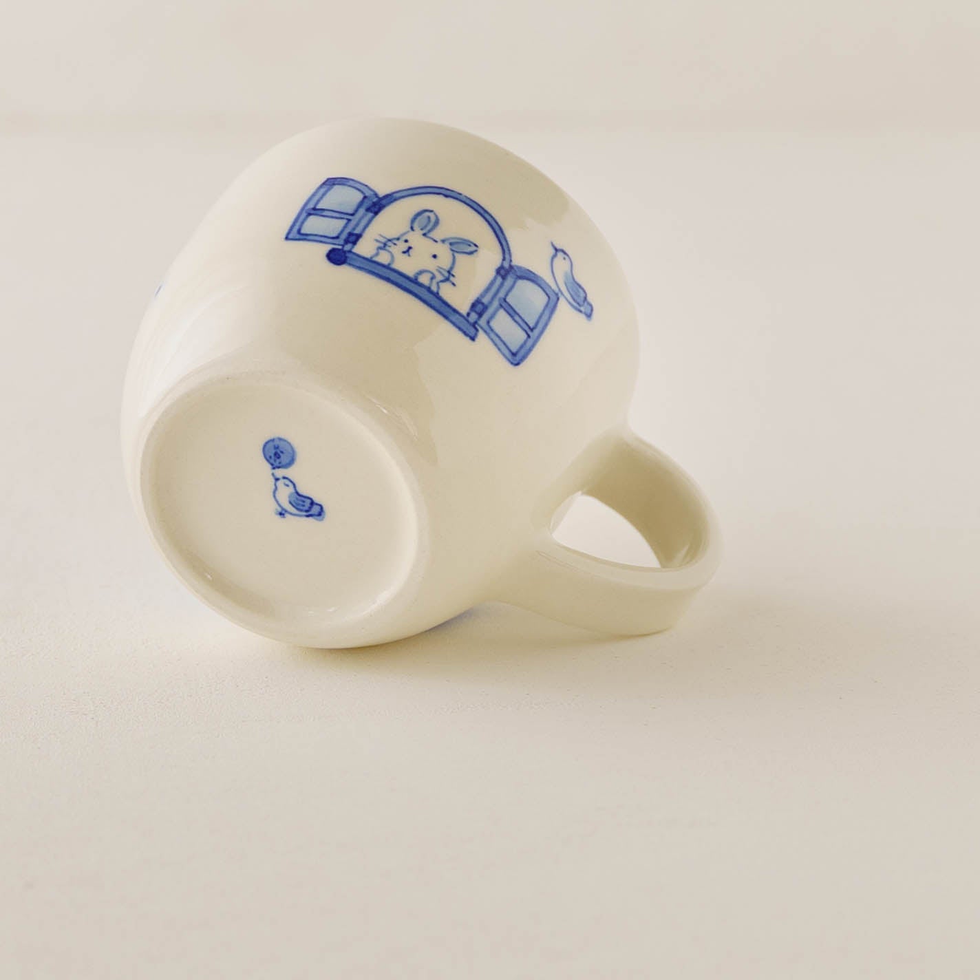 マグカップ　花とうさぎ｜喜多代京子