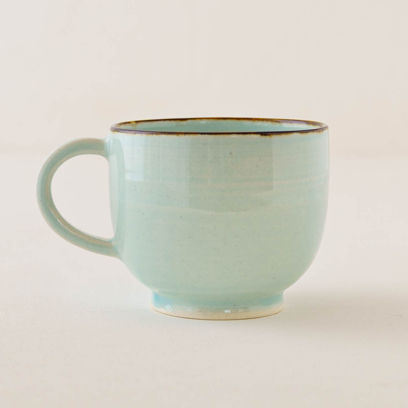 マグカップ　水色　ねこーず｜喜多代京子