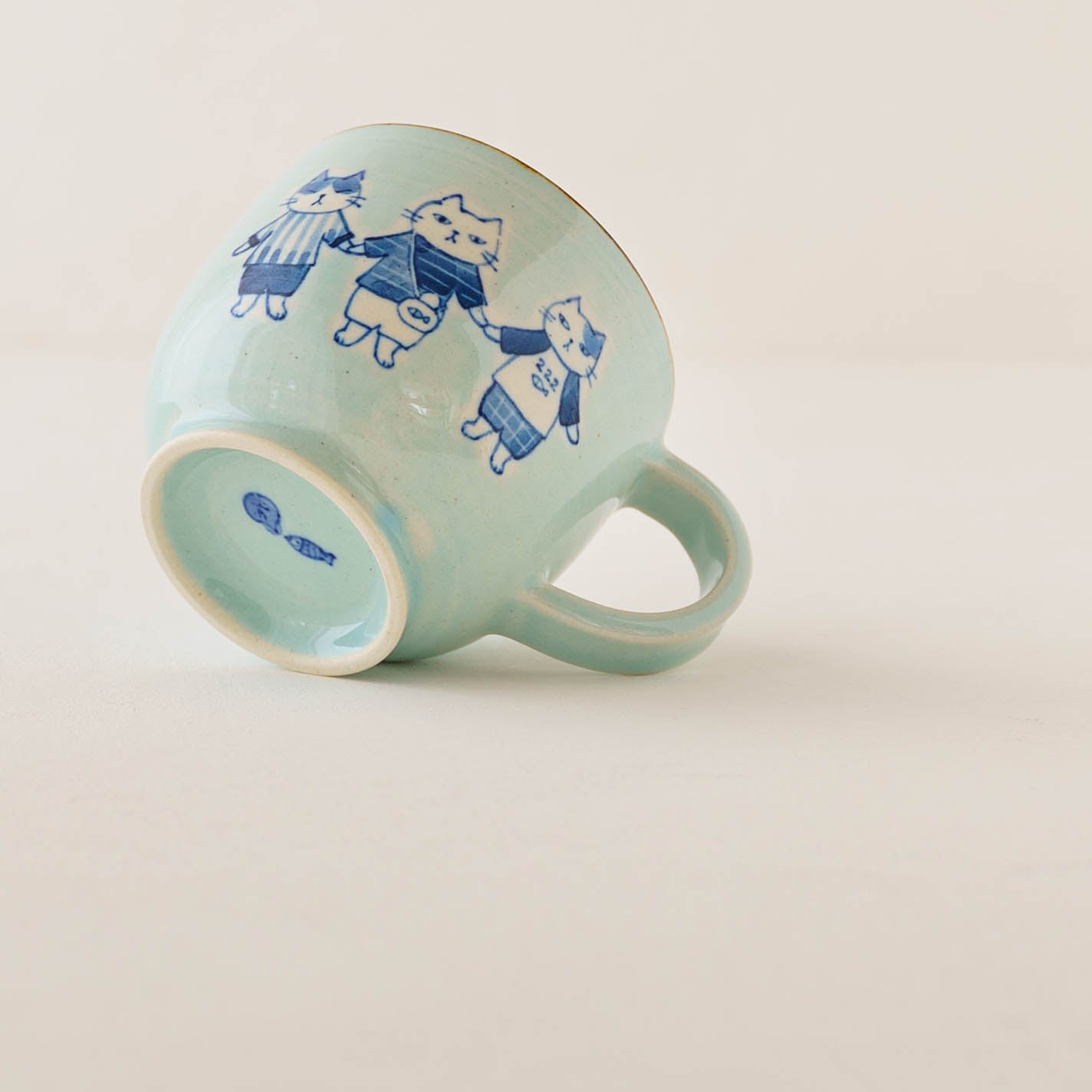 マグカップ　水色　ねこーず｜喜多代京子