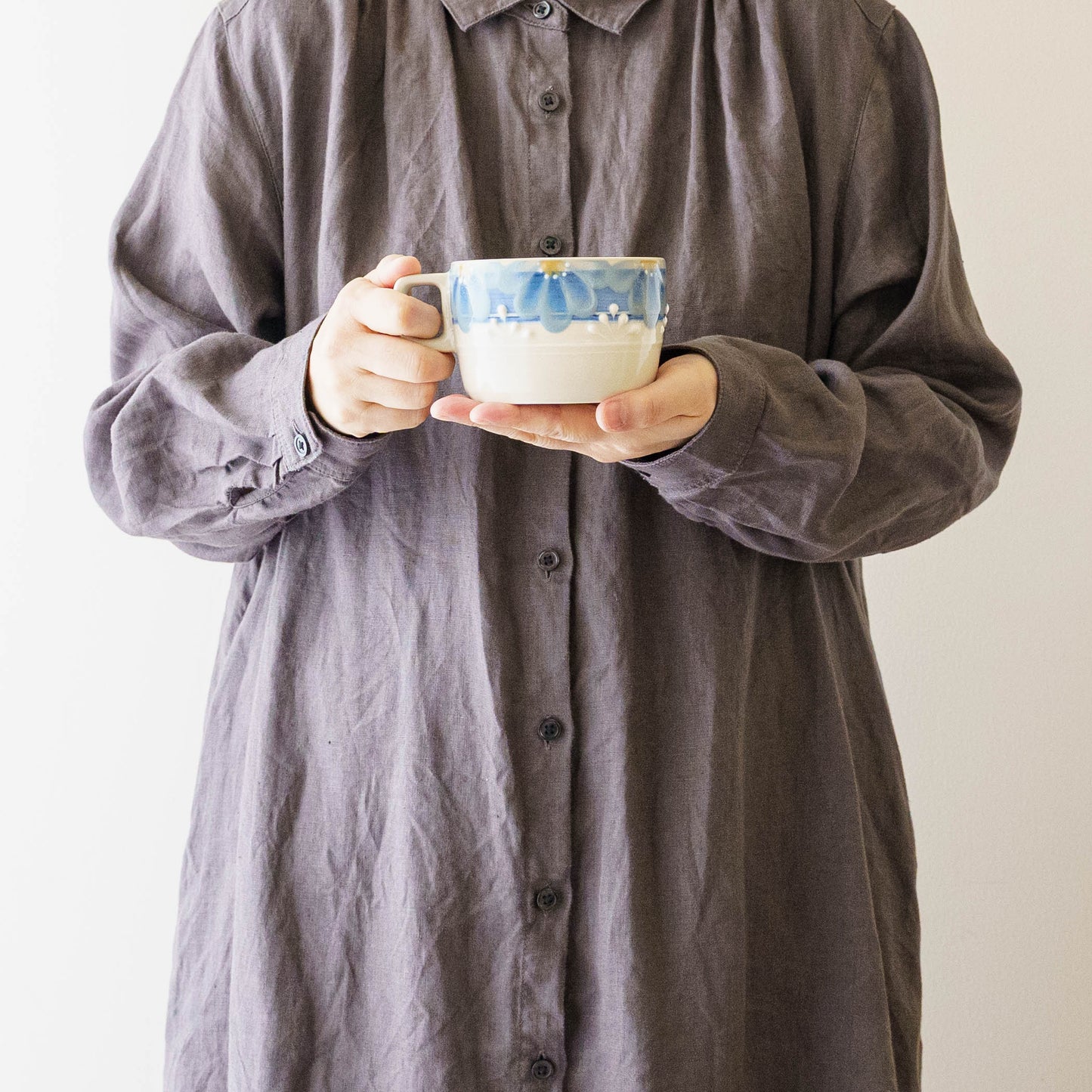 指描更紗　藍　角マグカップ｜アダチノポタリ