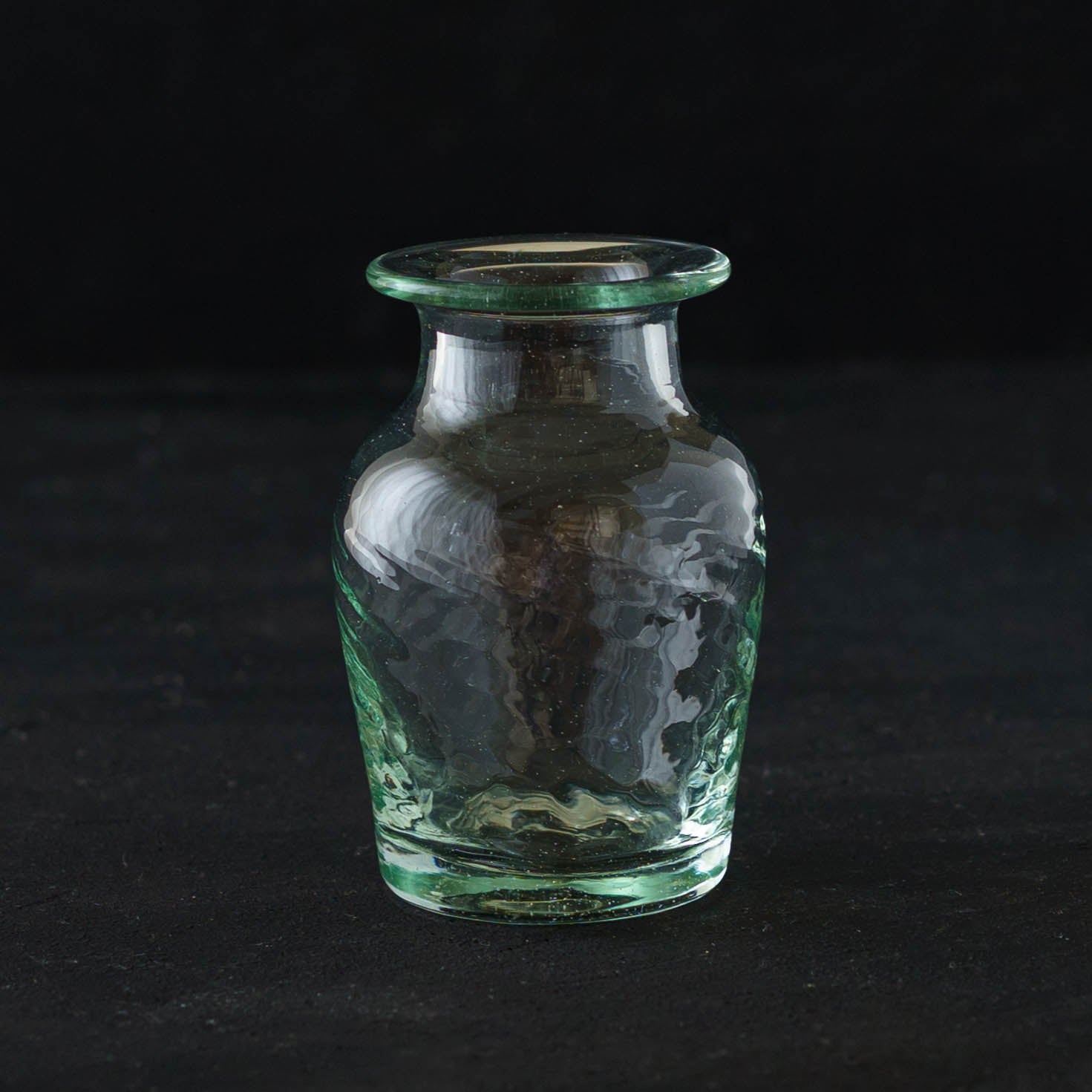 ガラス作家 ニジノハ 平岩愛子 壺型花瓶 小 白｜窯元、作家ものの