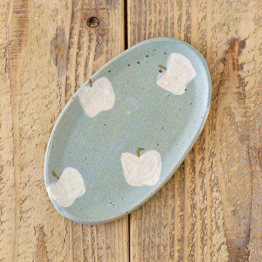 楕円板皿　りんご　ターコイズブルー｜原田晴子