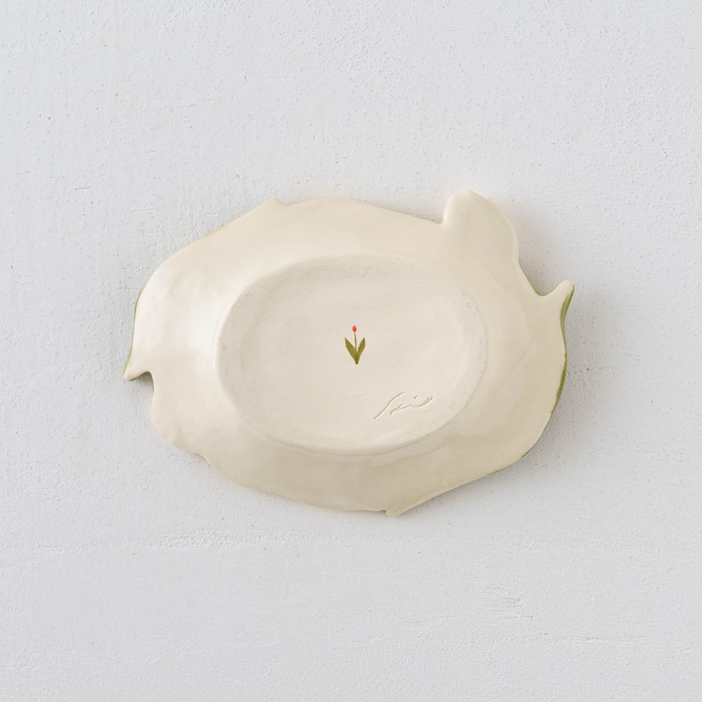 Tulip small plate B | Oya Sairi