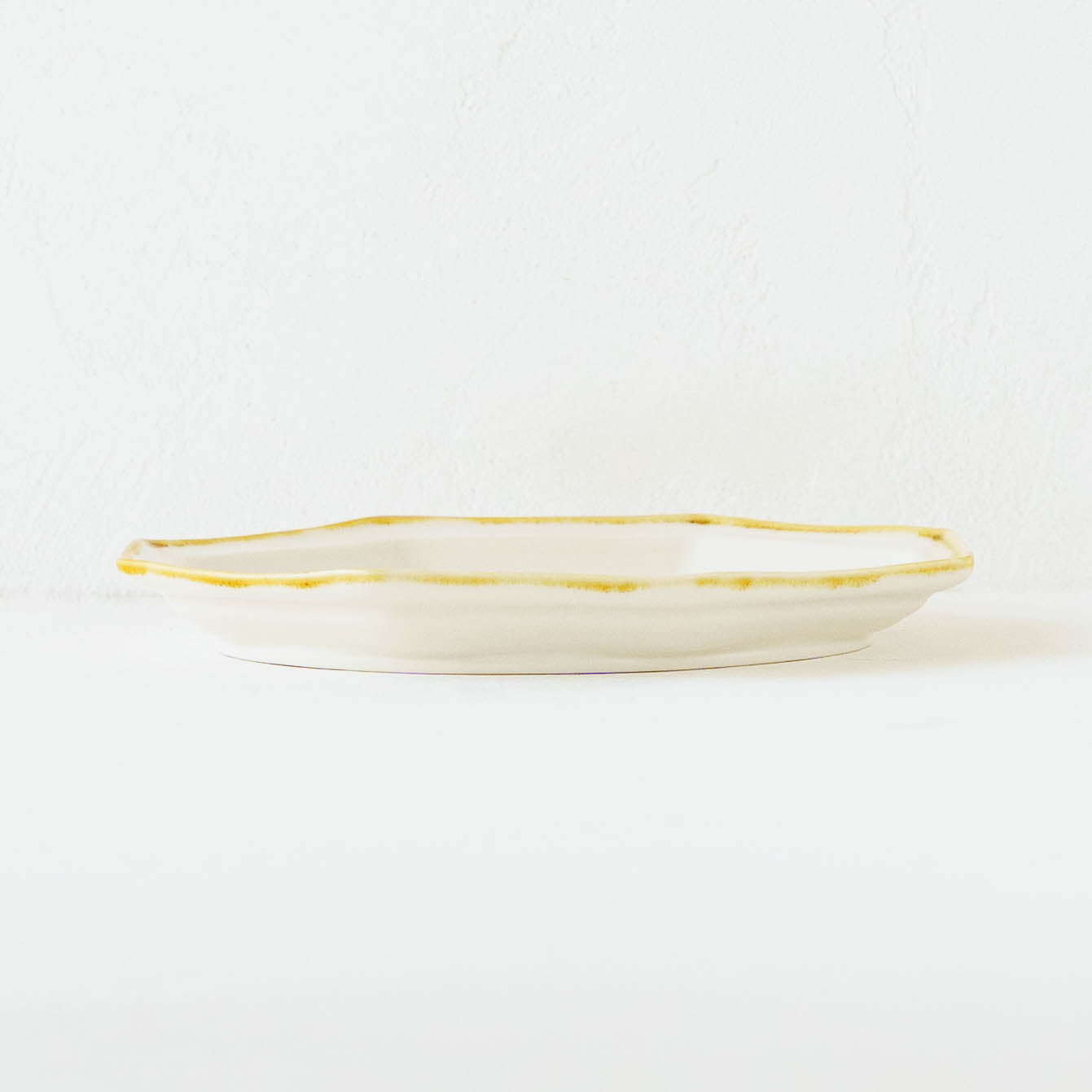 Octagonal Plate, Large Chicken | Toshiyuki Haramura