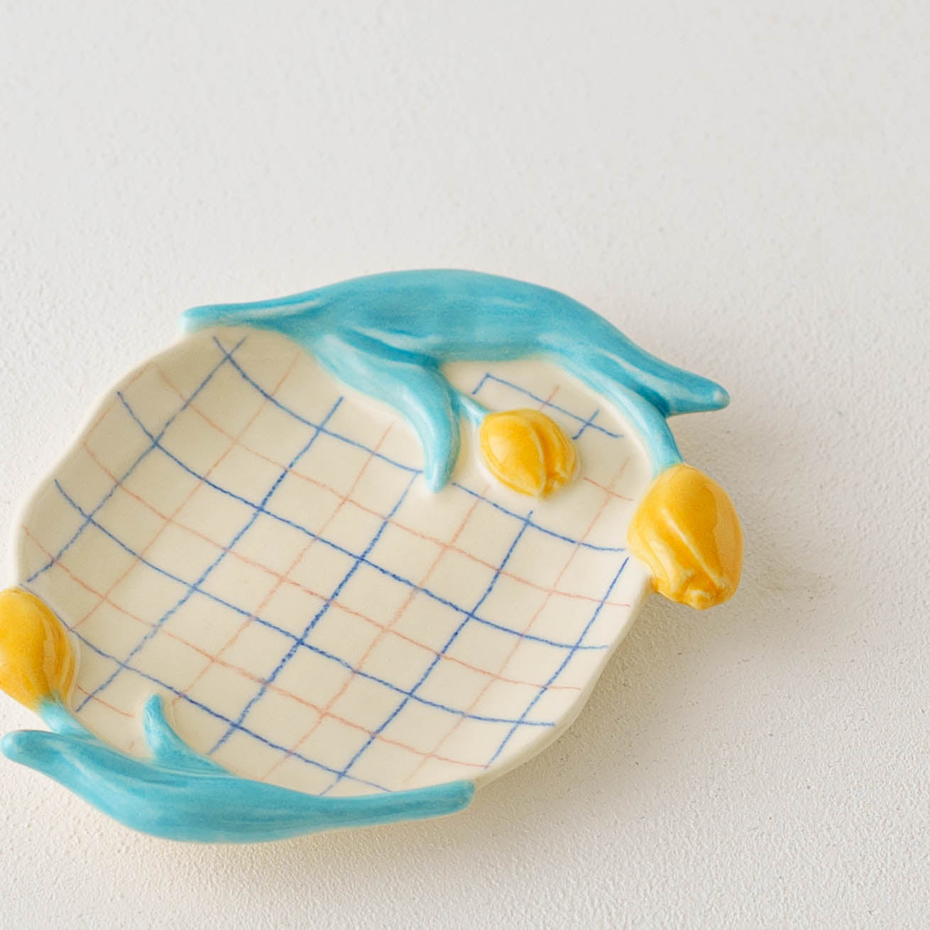 Tulip small plate M | Oya Sairi