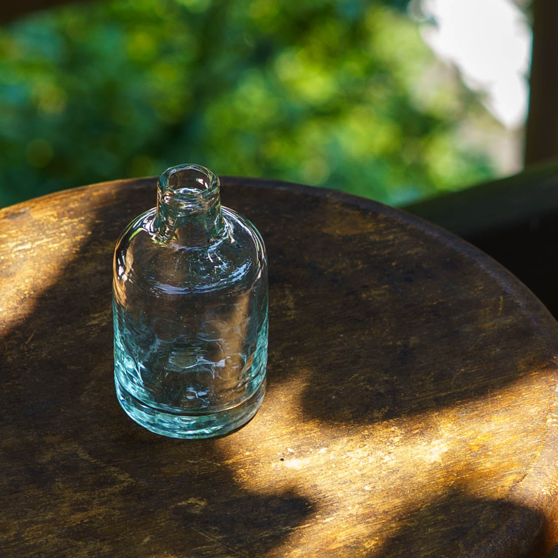 ガラス作家 ニジノハ 平岩愛子 ボトル型一輪挿し 小 白｜窯元、作家