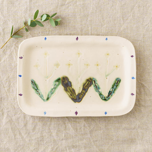 Flower Plate White A | Yukiko Nagahama (Yabukarabou)