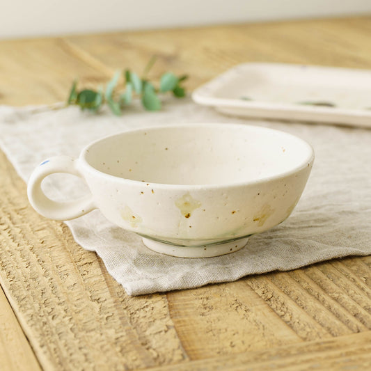 Flower soup mug white A | Yukiko Nagahama (Yabukarabou)