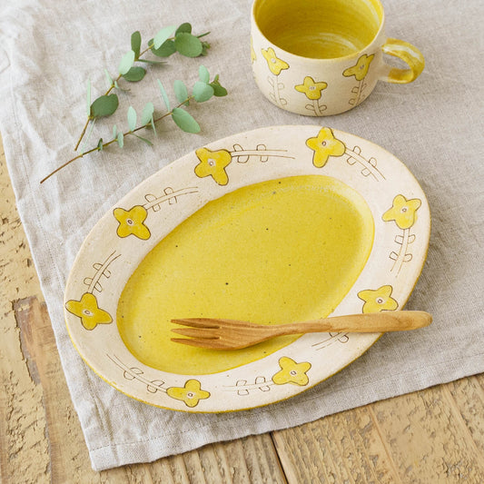 Oval plate yellow flower M | Asako Okamura