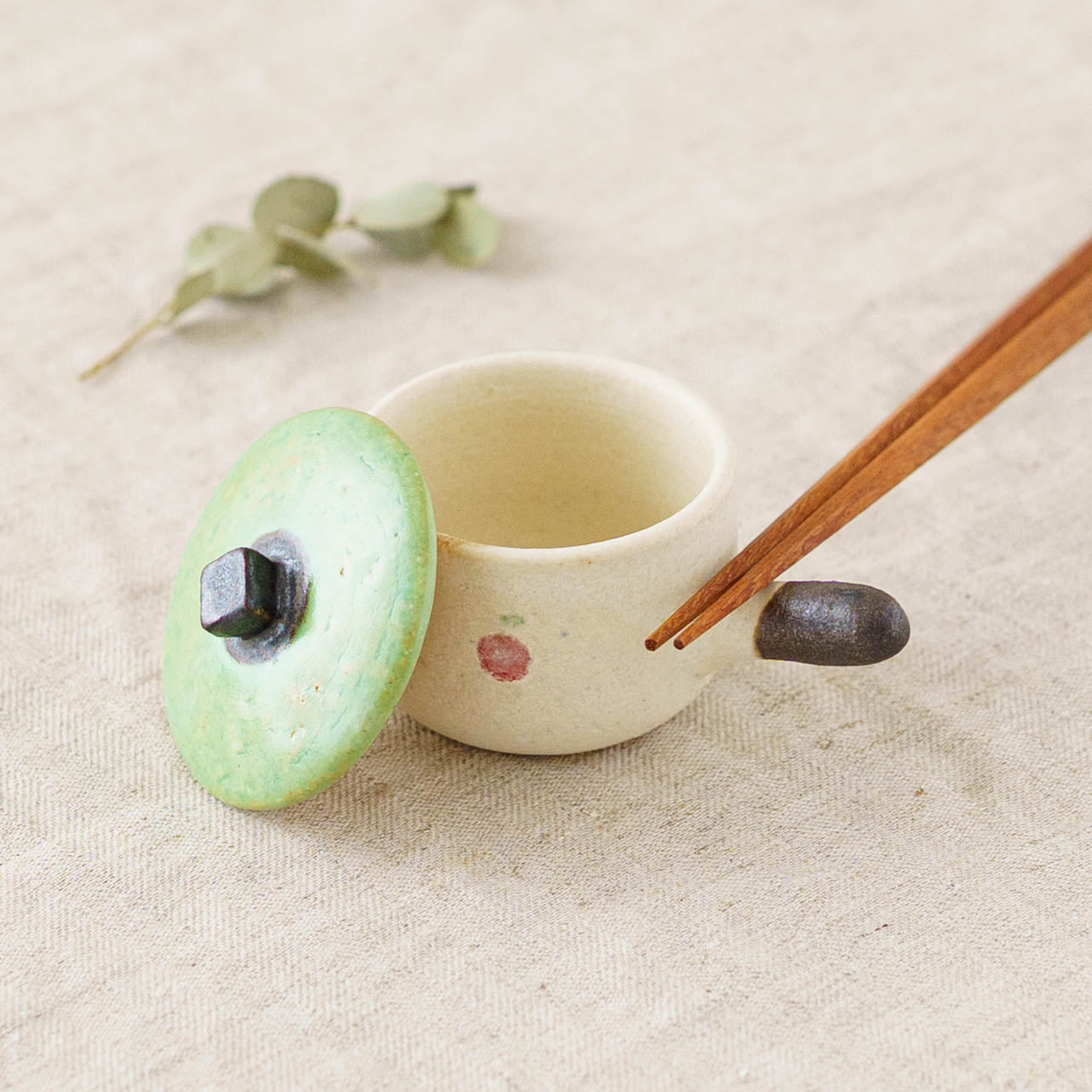 土鍋箸置き　ホーロータイプ　りんご　グリーン x 白｜池本直子
