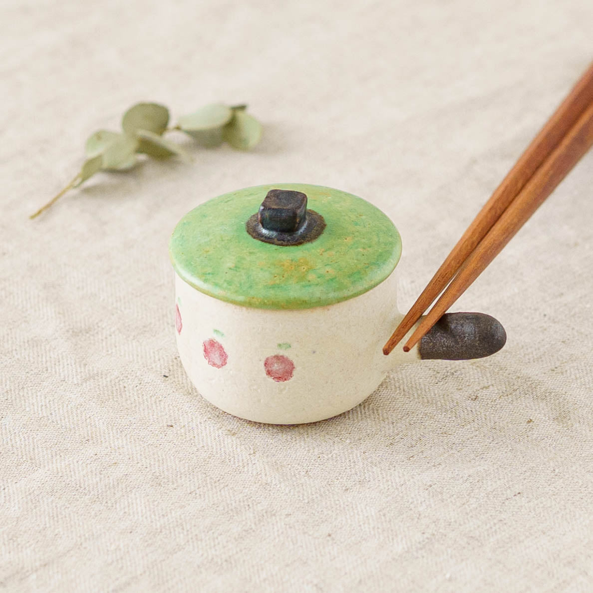 土鍋箸置き　ホーロータイプ　りんご　グリーン x 白｜池本直子