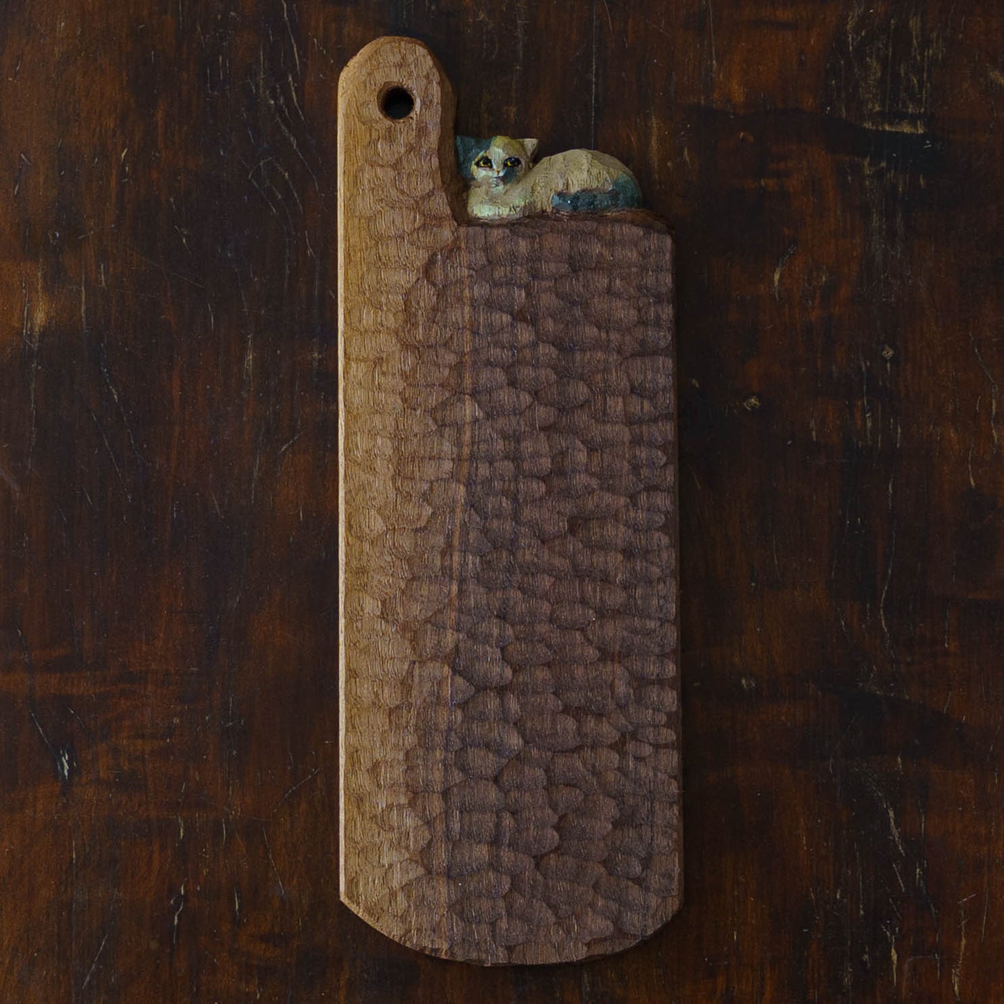 木彫りカッティングボード｜クロミヤアイ