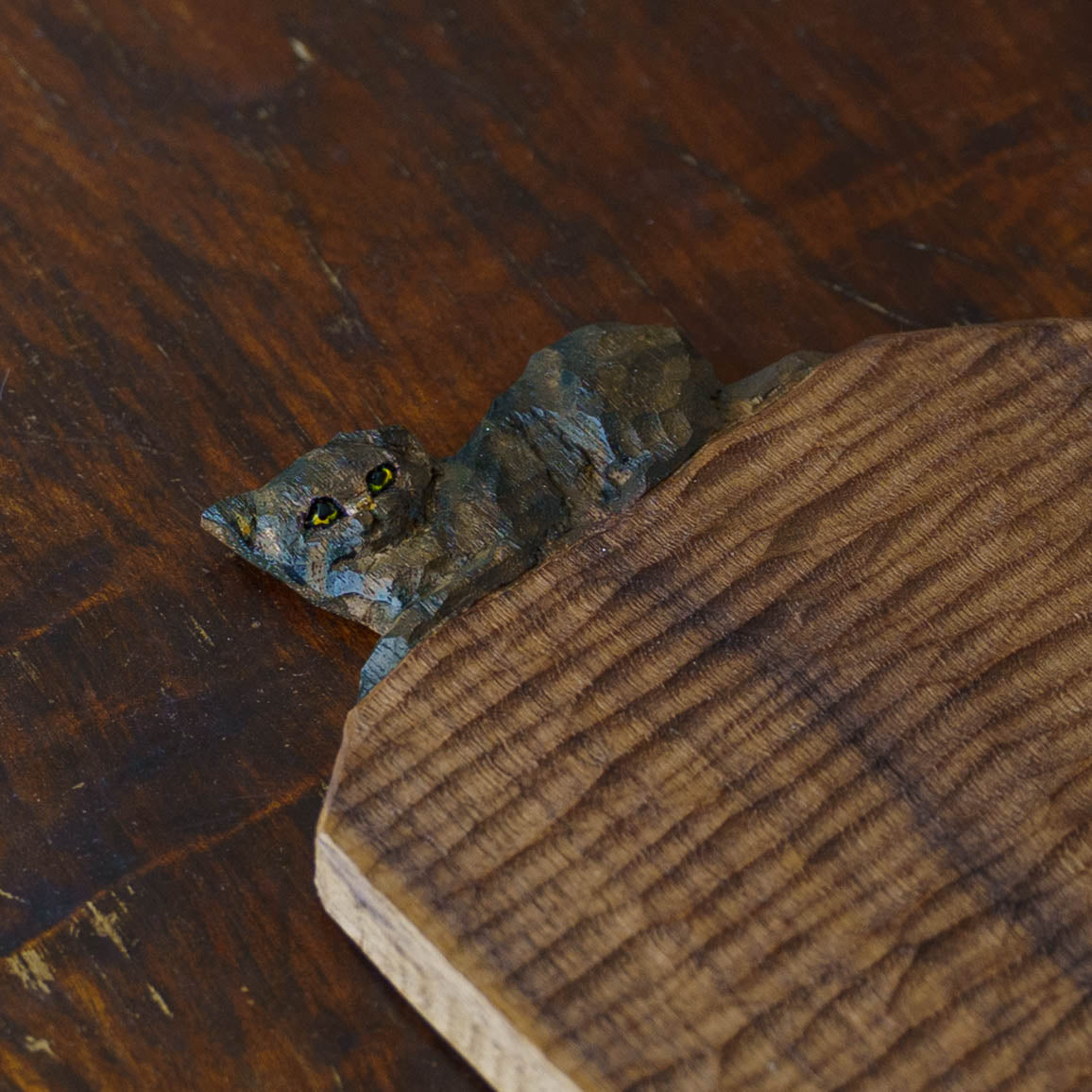 木彫りプレート　B｜クロミヤアイ