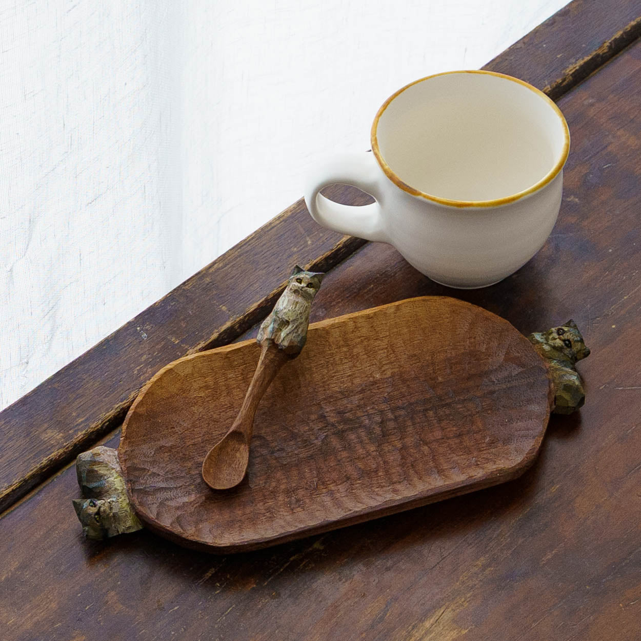 木彫り皿｜クロミヤアイ