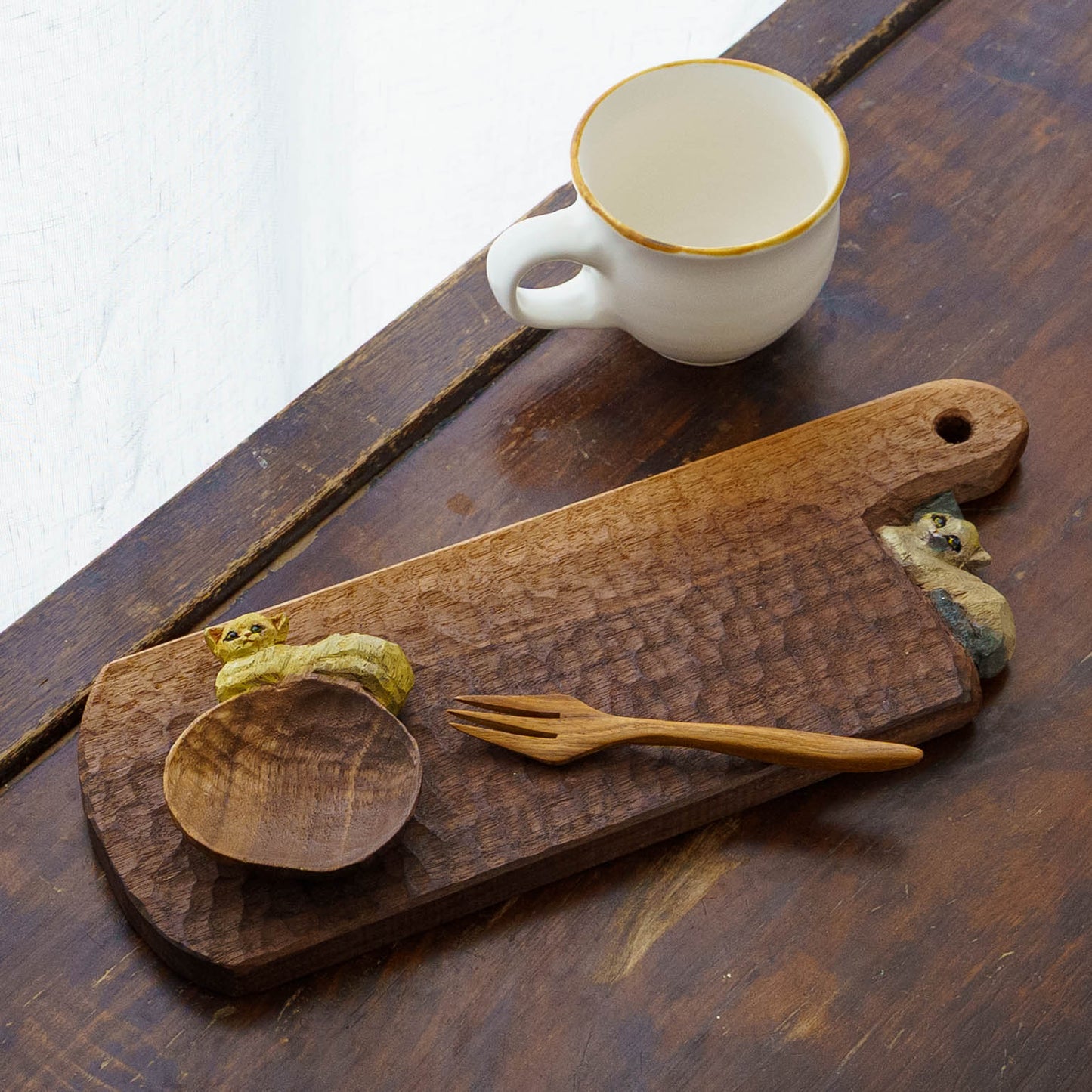 木彫りミニ皿｜クロミヤアイ