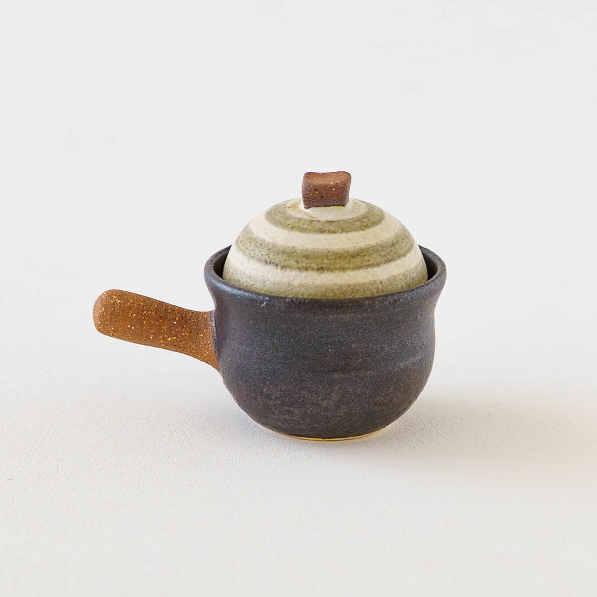 Clay pot chopstick rest spiral | Naoko Ikemoto