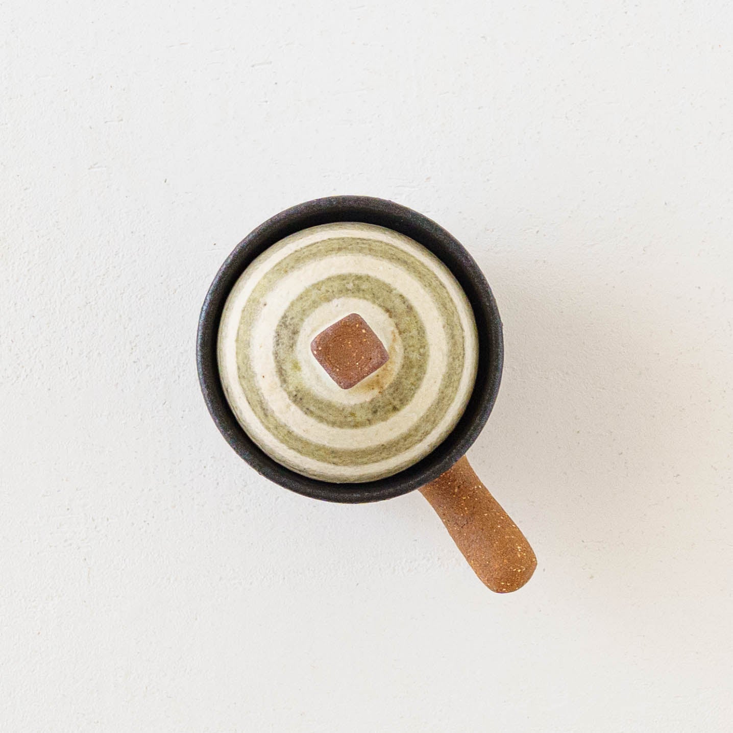 Clay pot chopstick rest spiral | Naoko Ikemoto