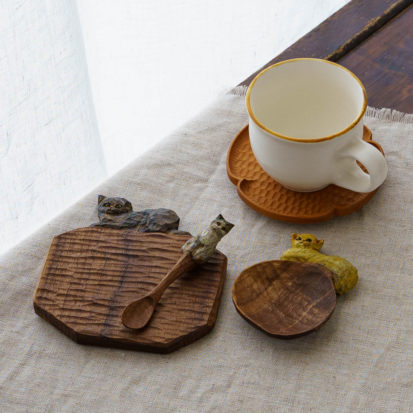 木彫りミニ皿｜クロミヤアイ