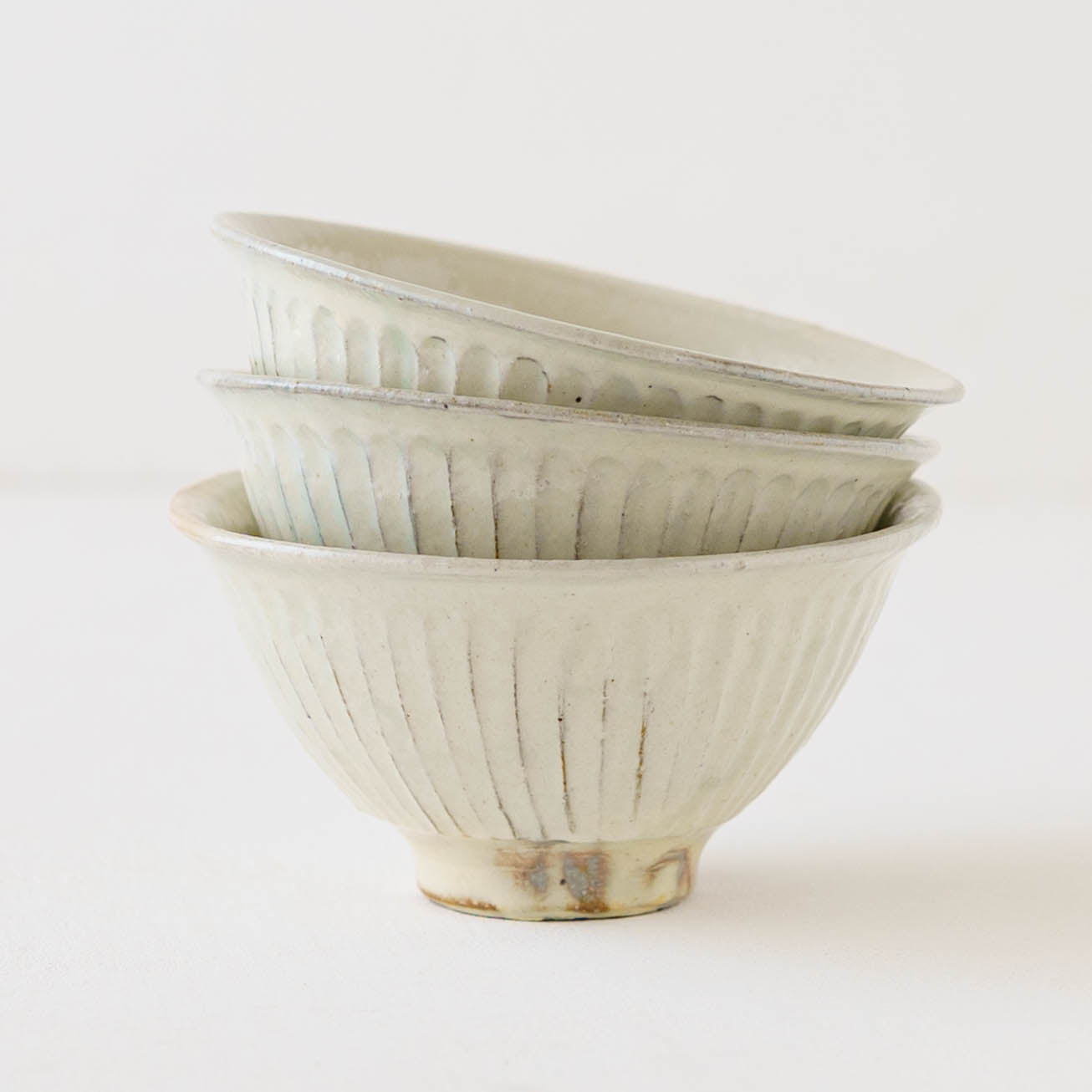 鉄散　線彫めし碗　大｜古谷製陶所