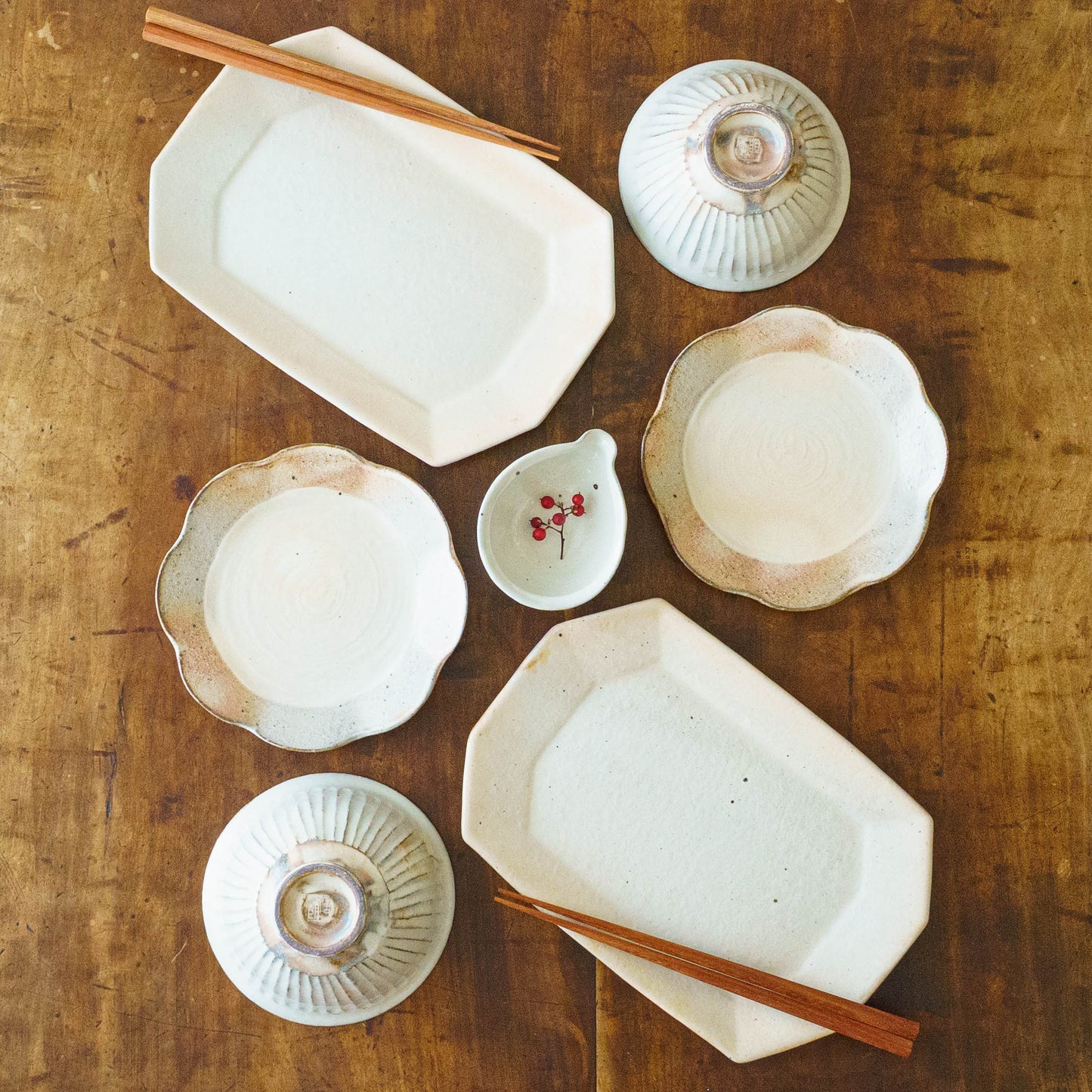 鉄散　線彫めし碗　大｜古谷製陶所