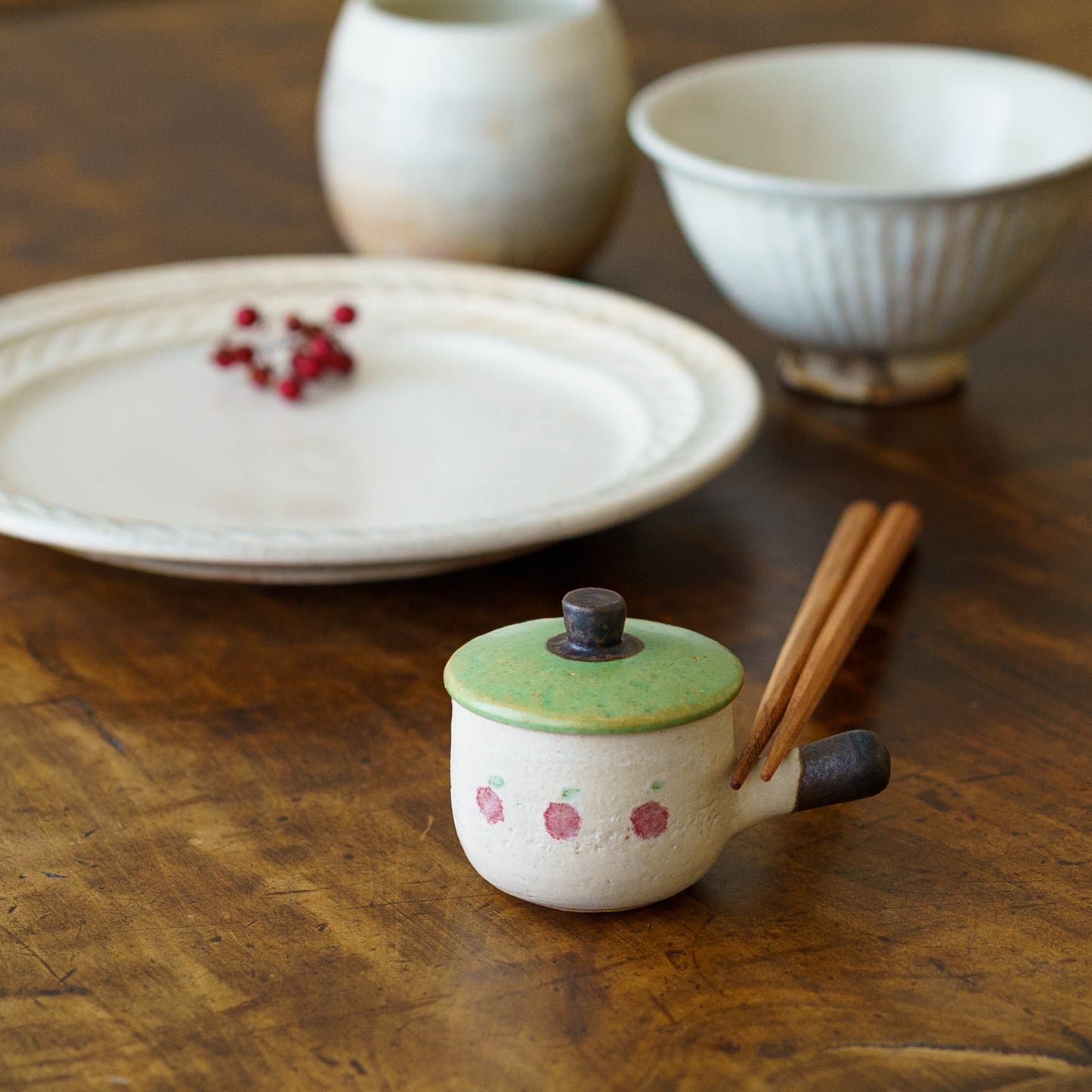 土鍋箸置き　ホーロータイプ　りんご　グリーン x 白｜池本直子
