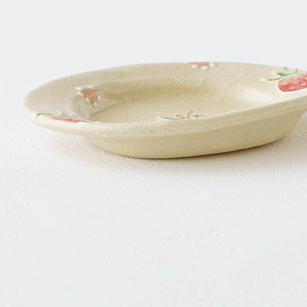 陶芸作家 中村佳菜子 リムあり オーバル豆皿 苺ドット｜窯元、作家