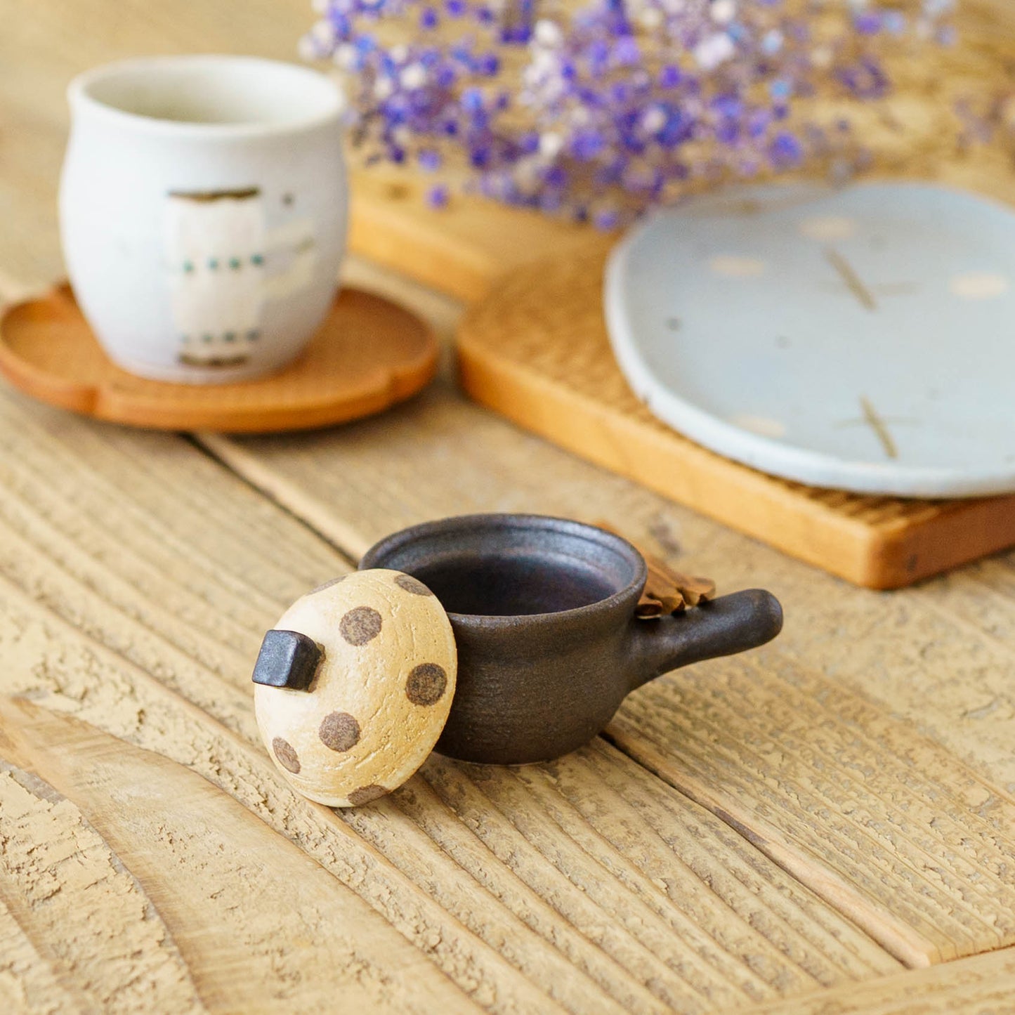 土鍋箸置き　ドット模様　薄茶 x こげ茶 x 錆色｜池本直子