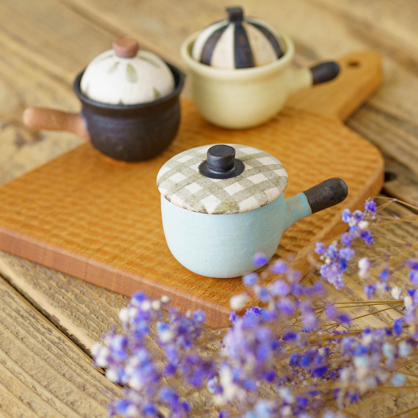 Clay pot chopstick rest check  | Naoko Ikemoto