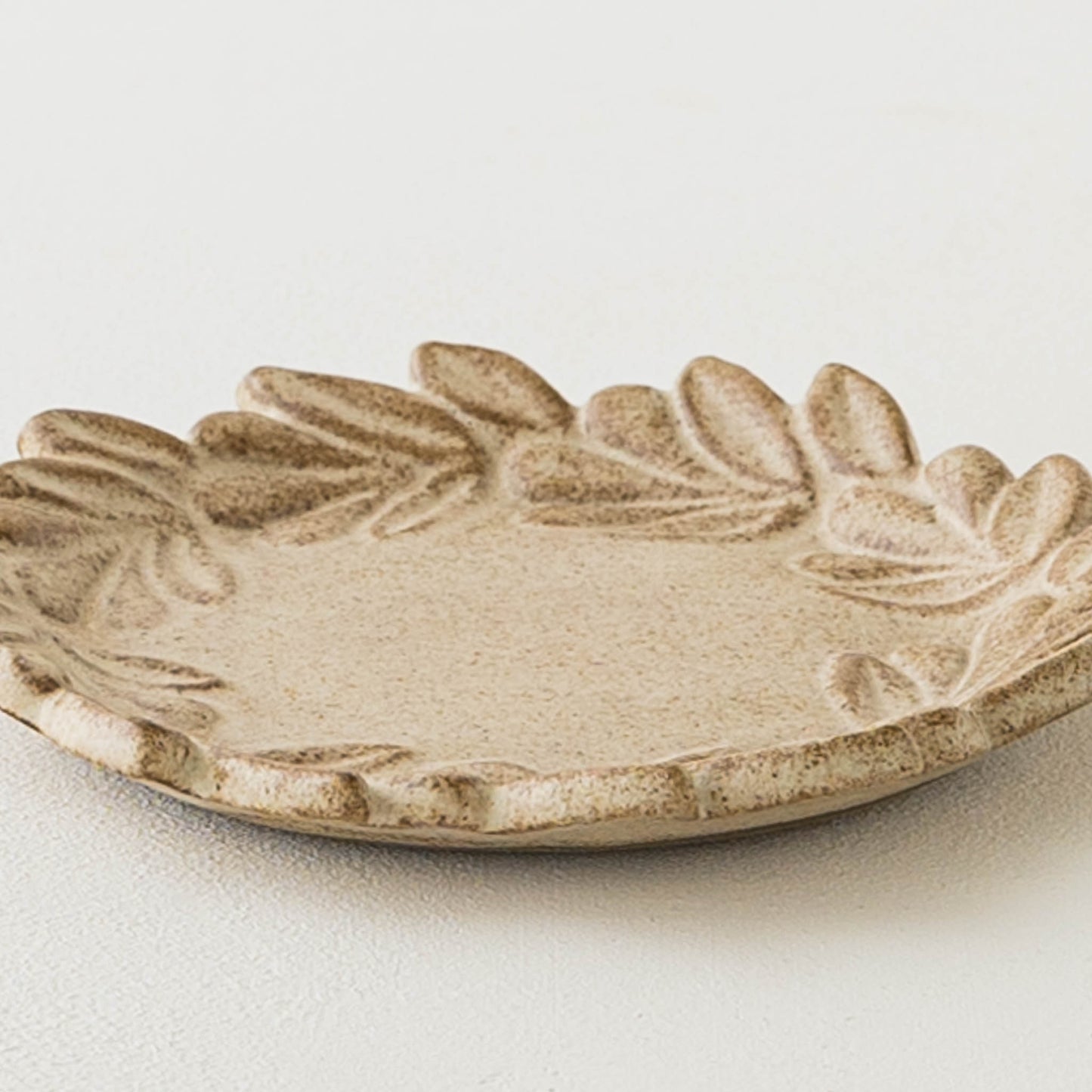 Wreath small plate White | fuji-gallery